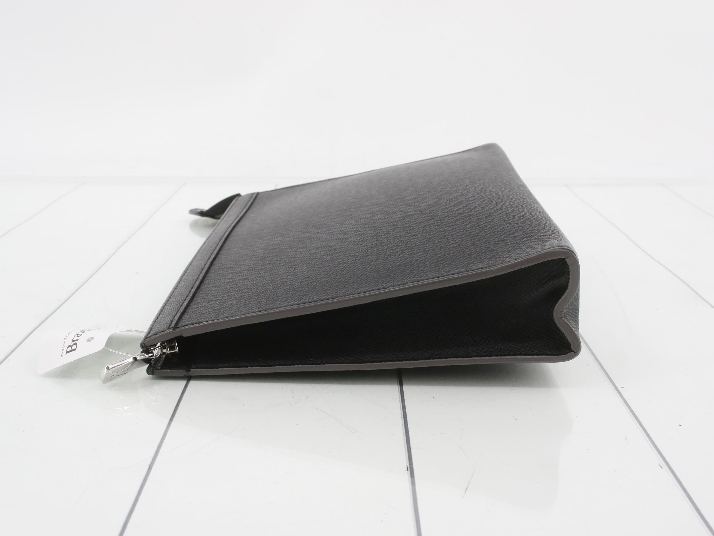 Taiga Pochette Voyage MM Noir Second Bag — view 4