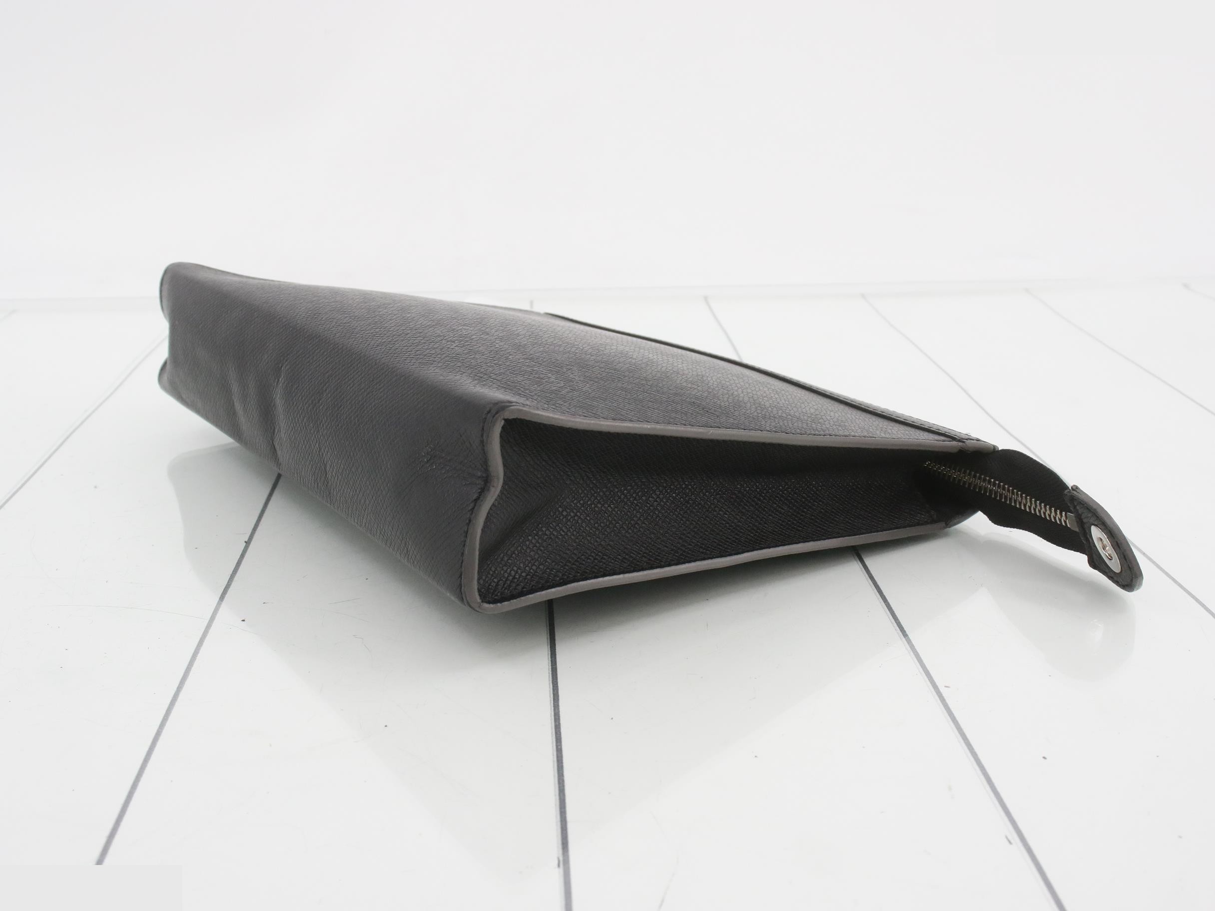 Taiga Pochette Voyage MM Noir Second Bag — view 6