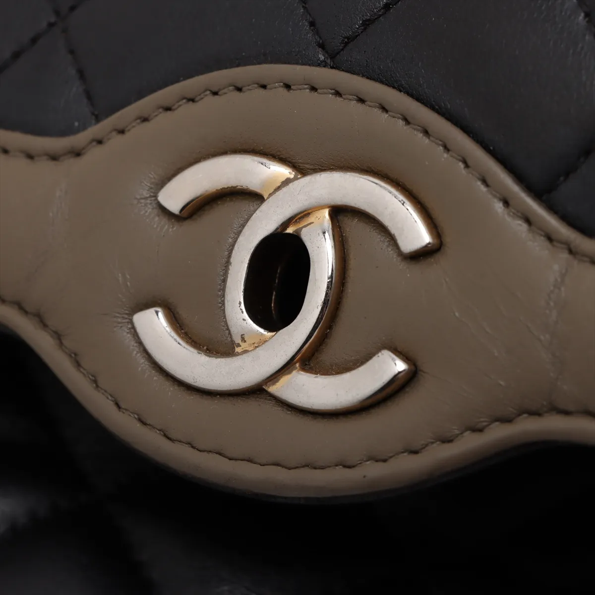 Matelasse Lambskin Single Flap Double Chain Bag Black x Khaki Gold Hardware 23409905 23rd Series — view 12