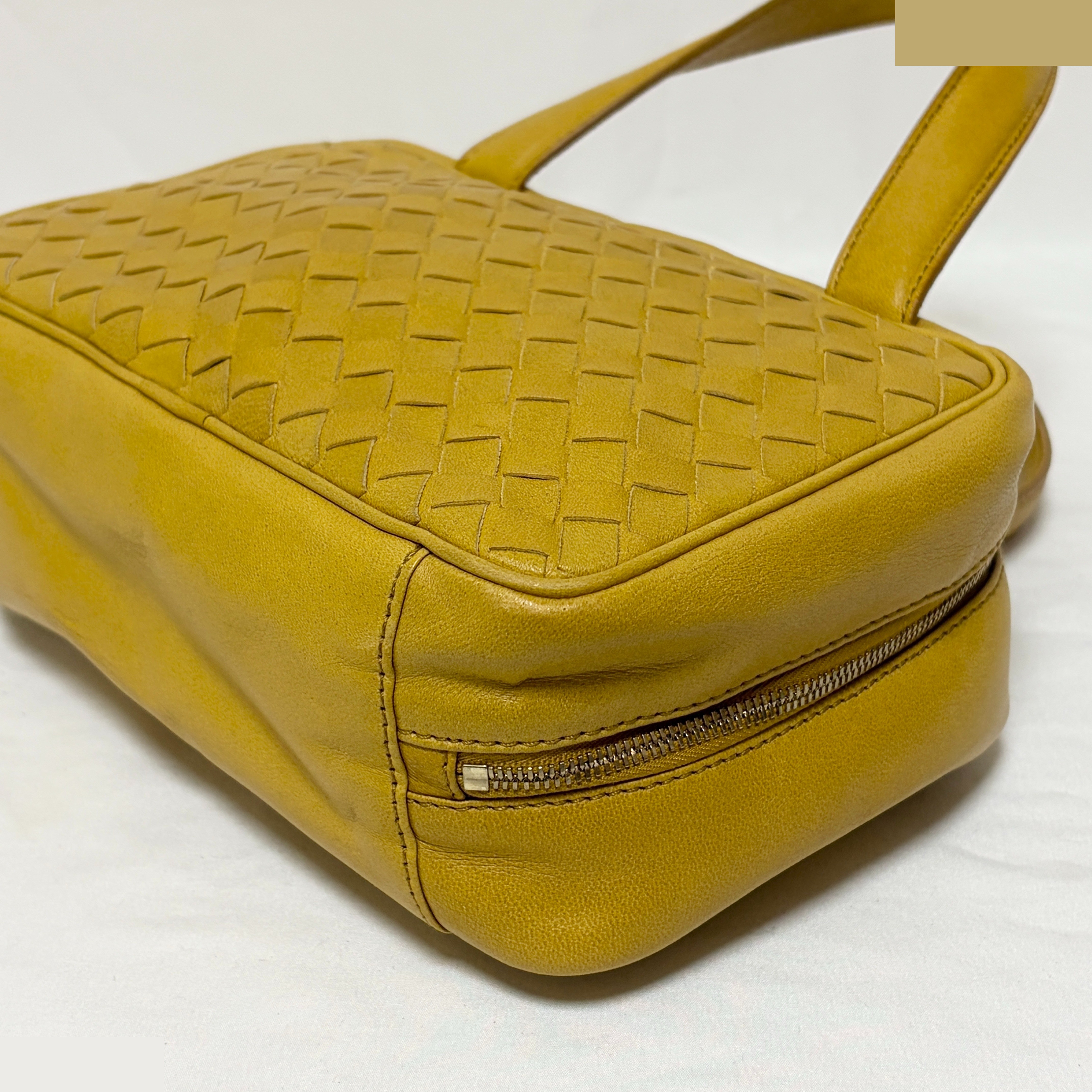 Intrecciato Leather Handbag — view 8