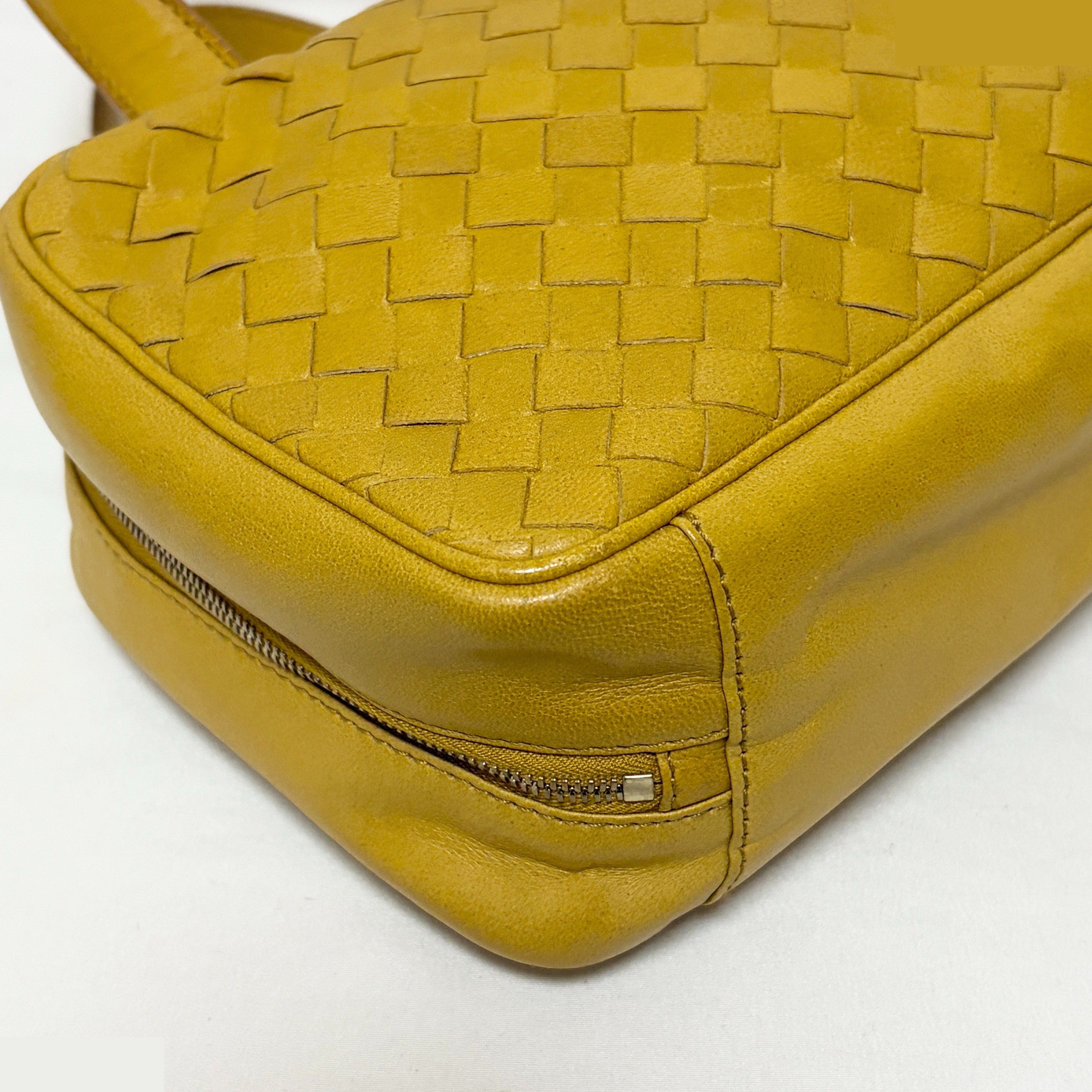 Intrecciato Leather Handbag — view 10