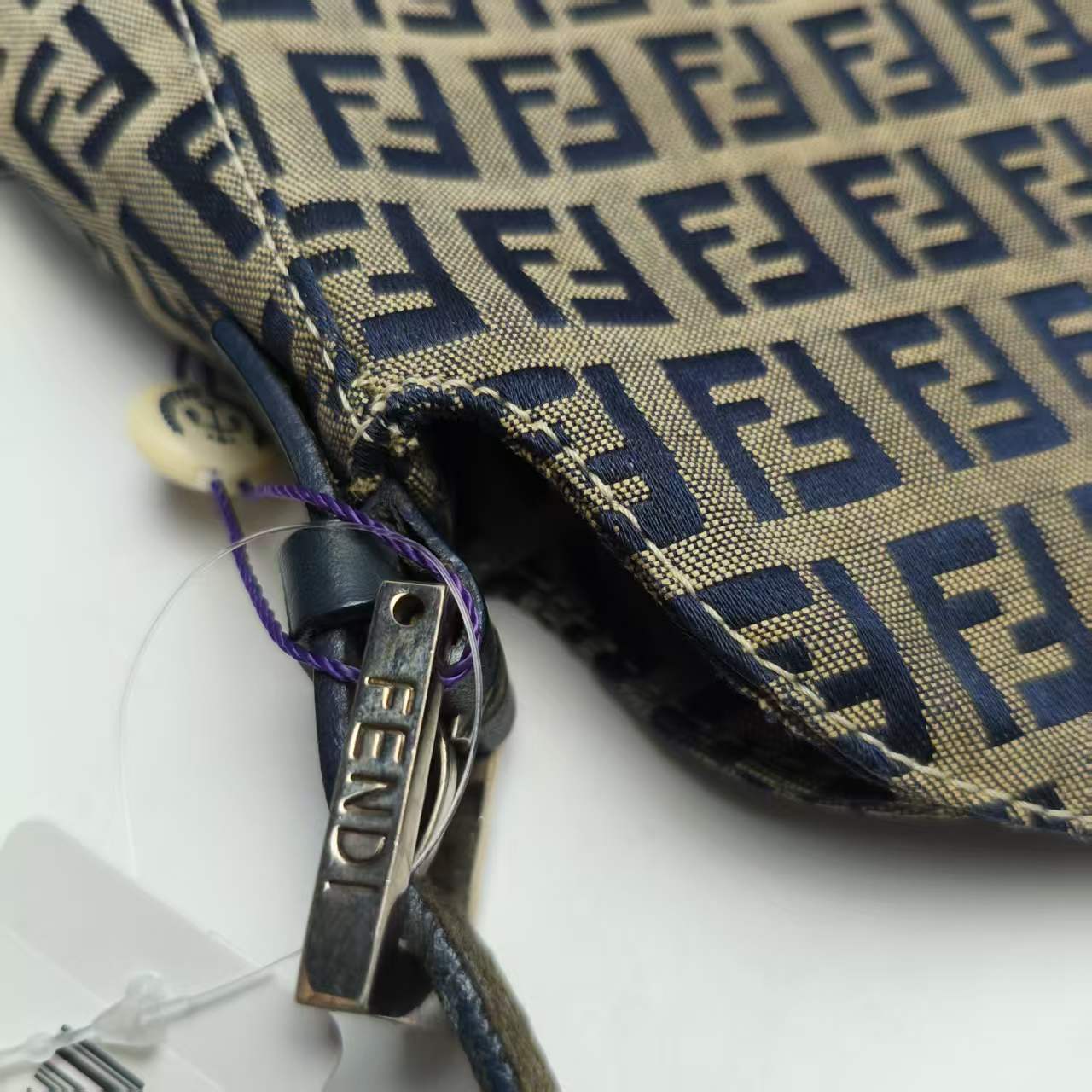 【*Shipped from: China*】FENDI Baguette Canvas Handbag — view 14