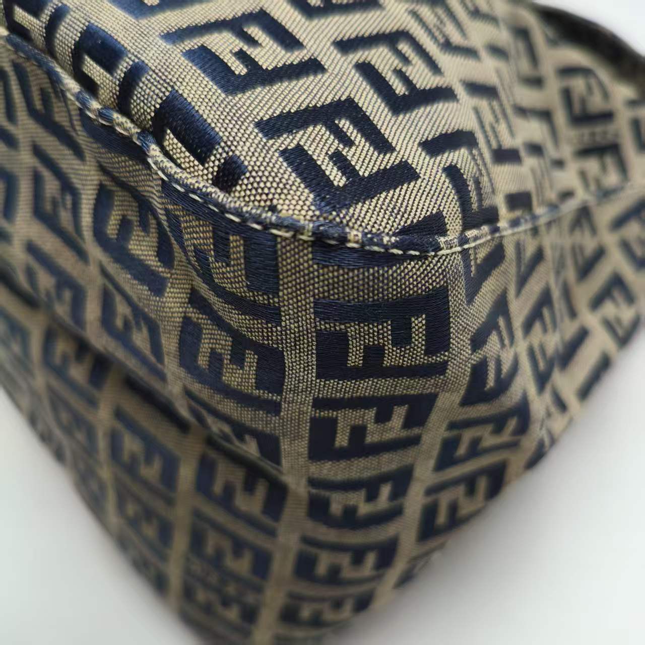 【*Shipped from: China*】FENDI Baguette Canvas Handbag — view 7