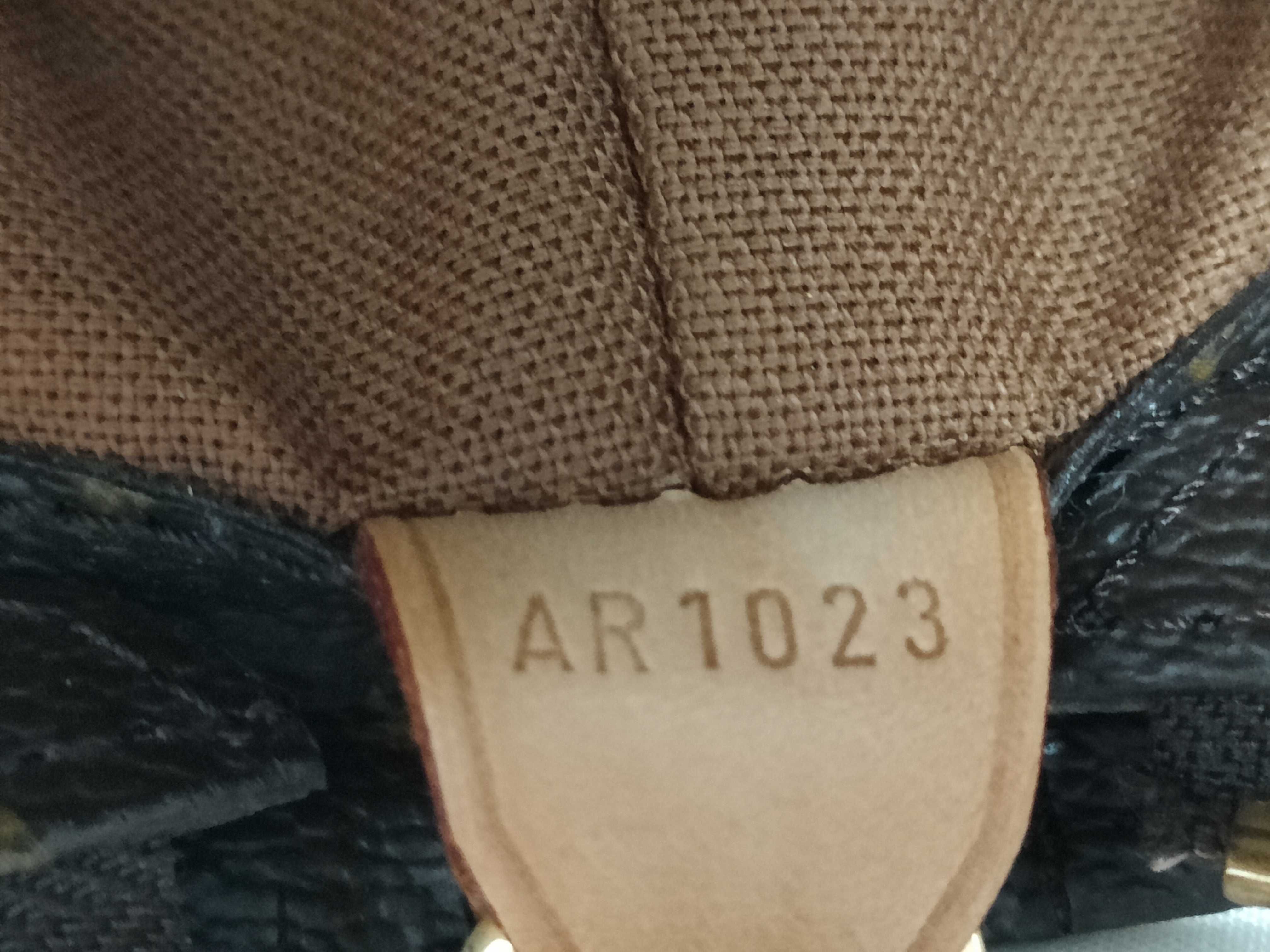Monogram Vuitton Monogram Cabas Mezzo M51151 AR1023 Tote Bag with Corner Scuffs — view 13