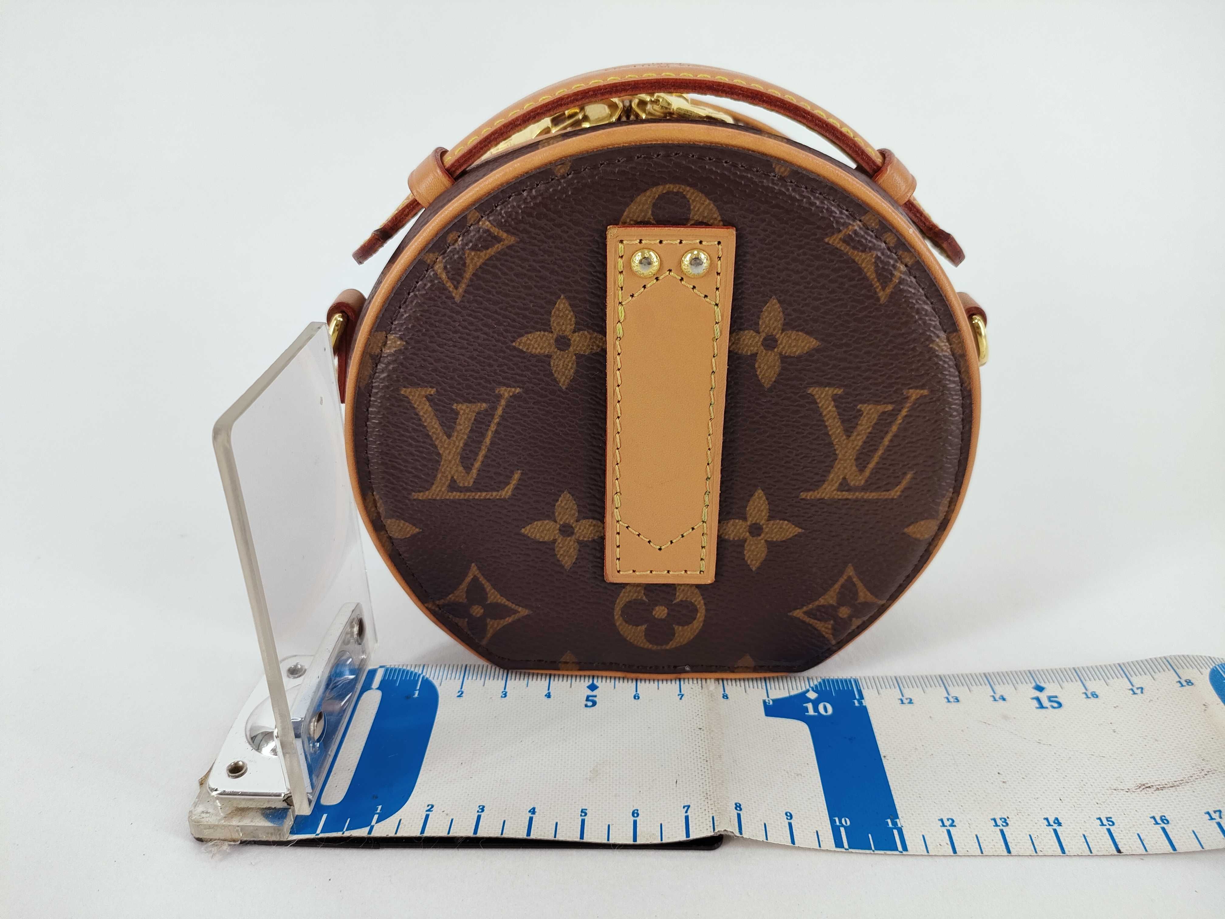 Monogram Louis Vuitton Shoulder Bag Handbag — view 2