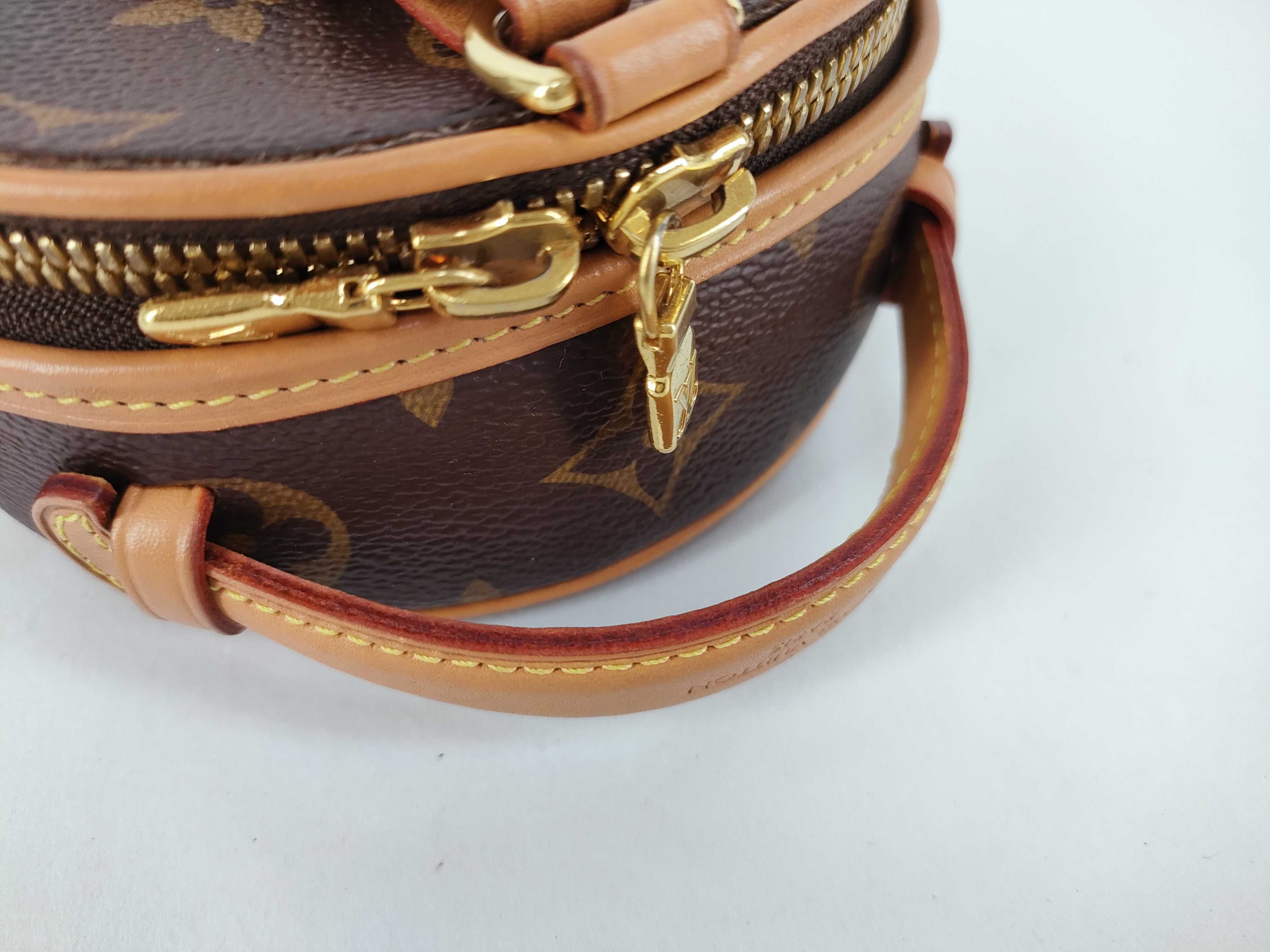 Monogram Louis Vuitton Shoulder Bag Handbag — view 3