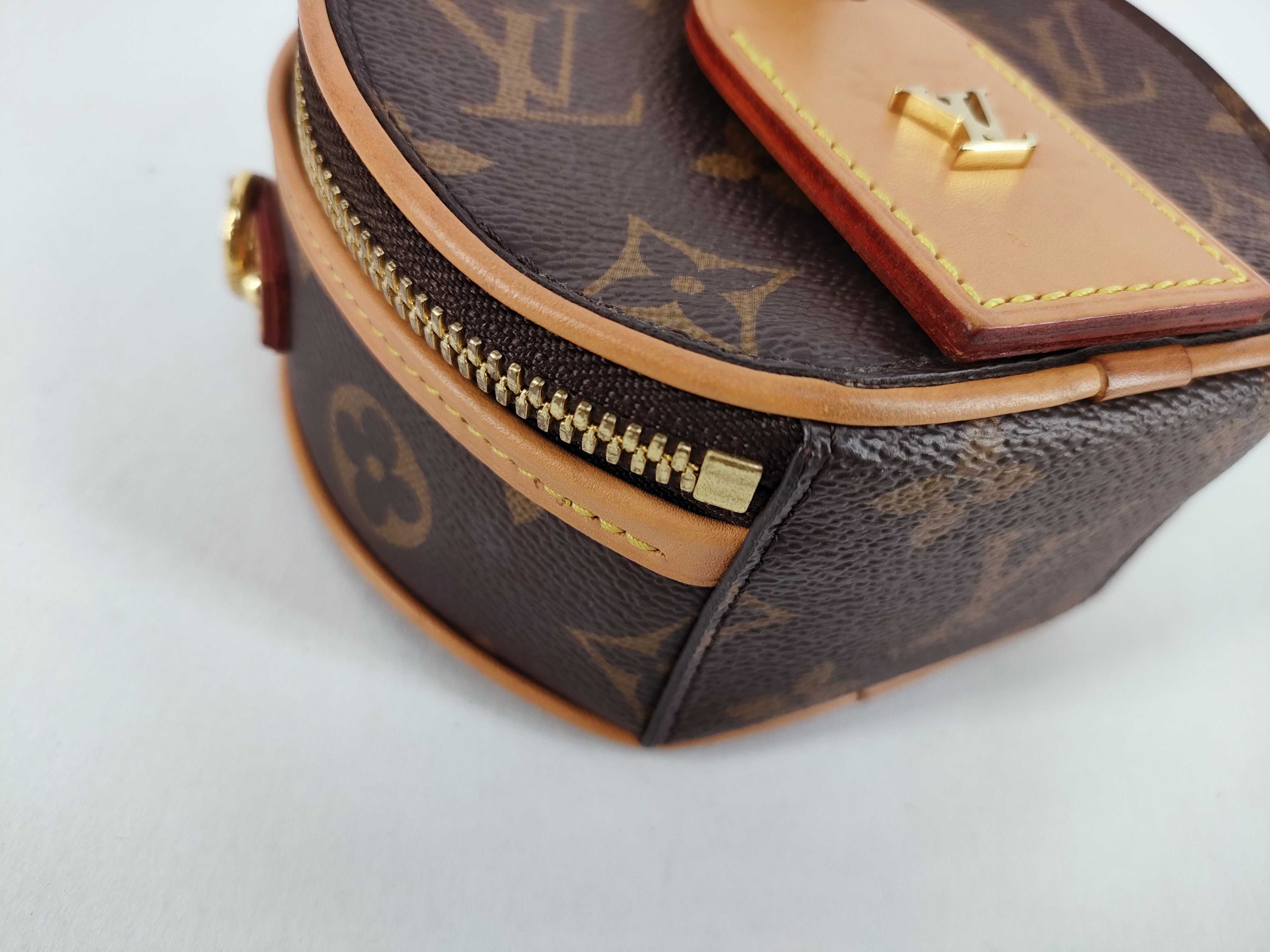 Monogram Louis Vuitton Shoulder Bag Handbag — view 6