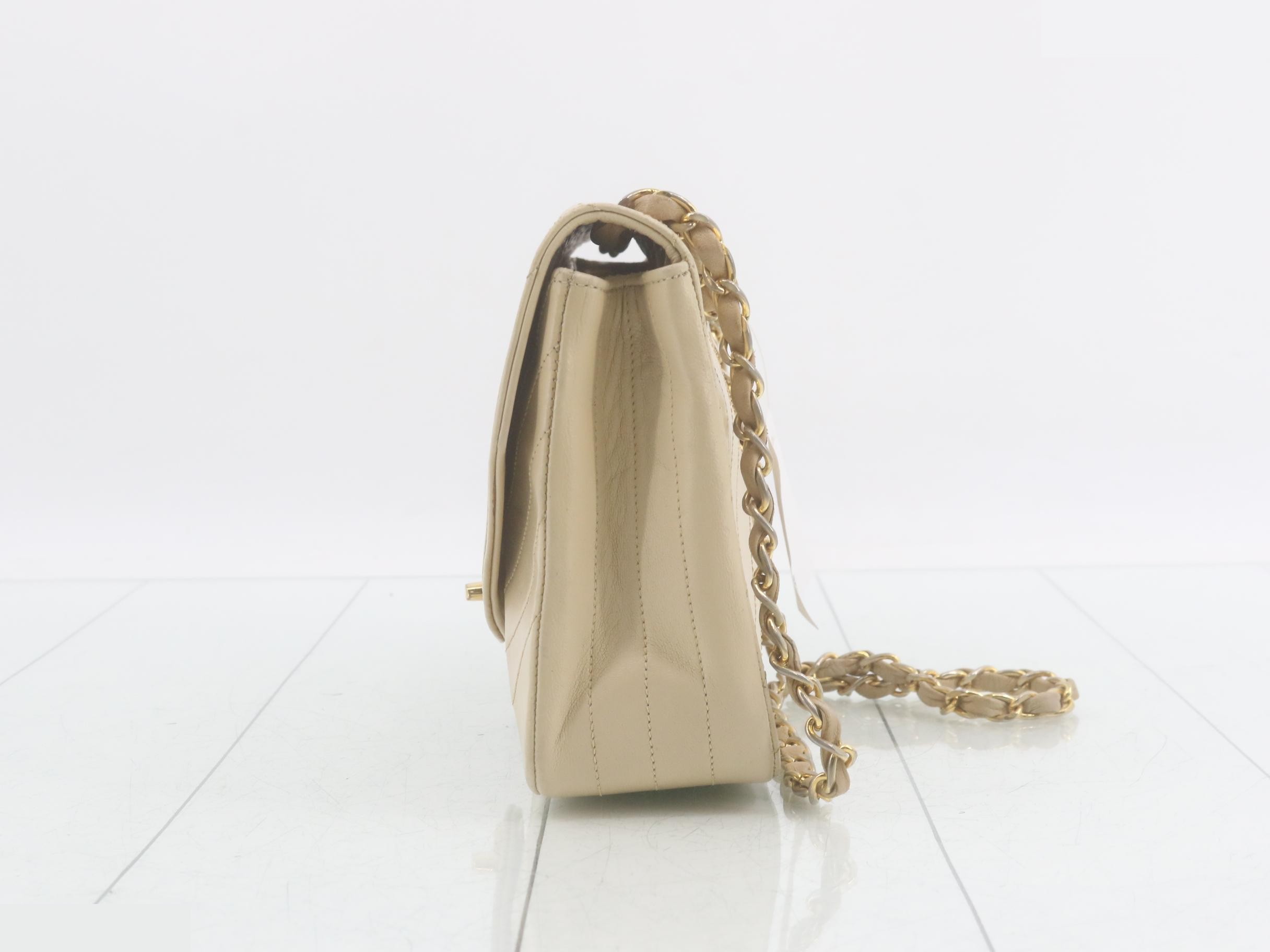 Chain shoulder bag, beige — view 3