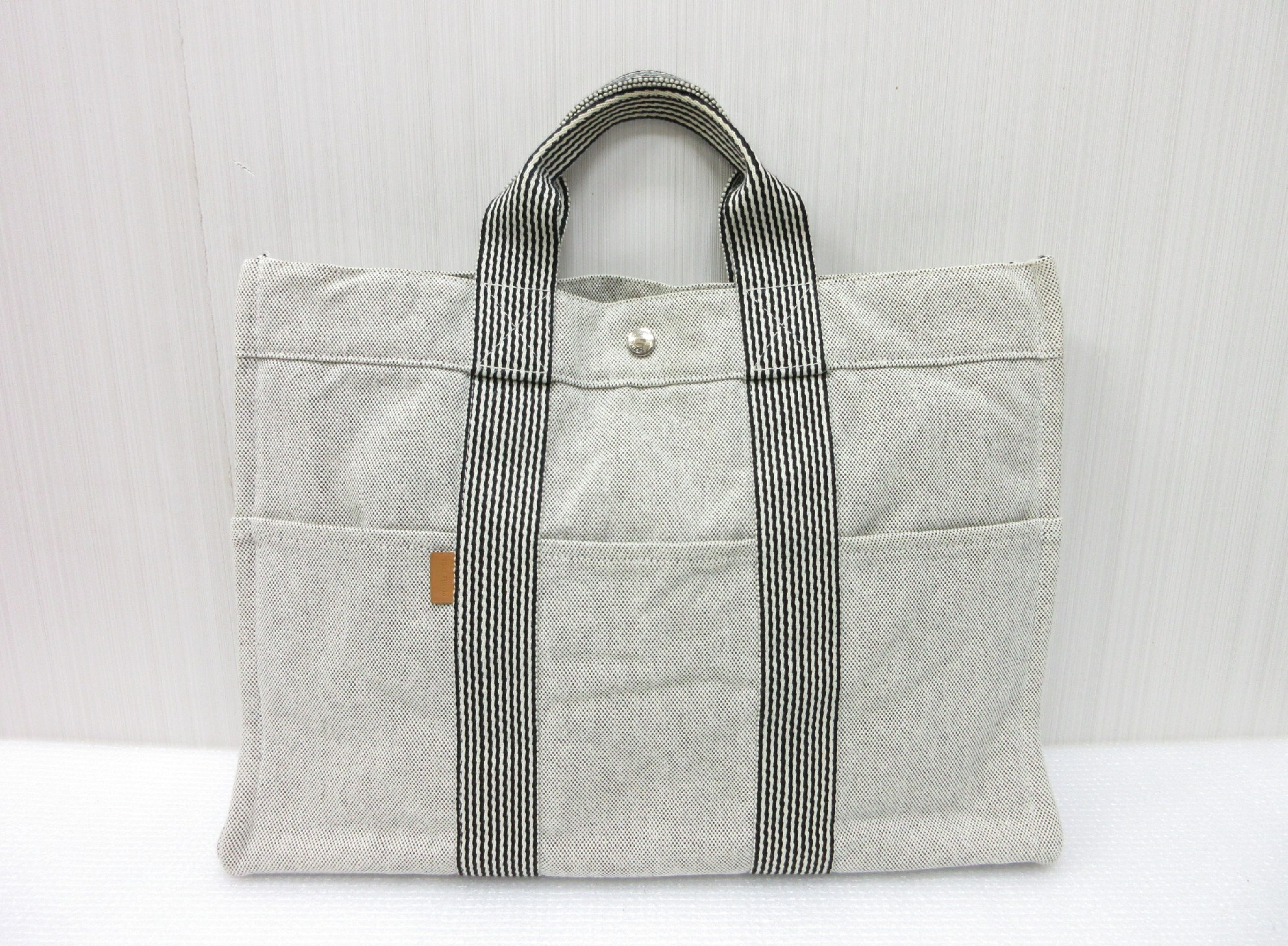 New Fourre-Tout MM Hand Tote Bag, Canvas, Gray