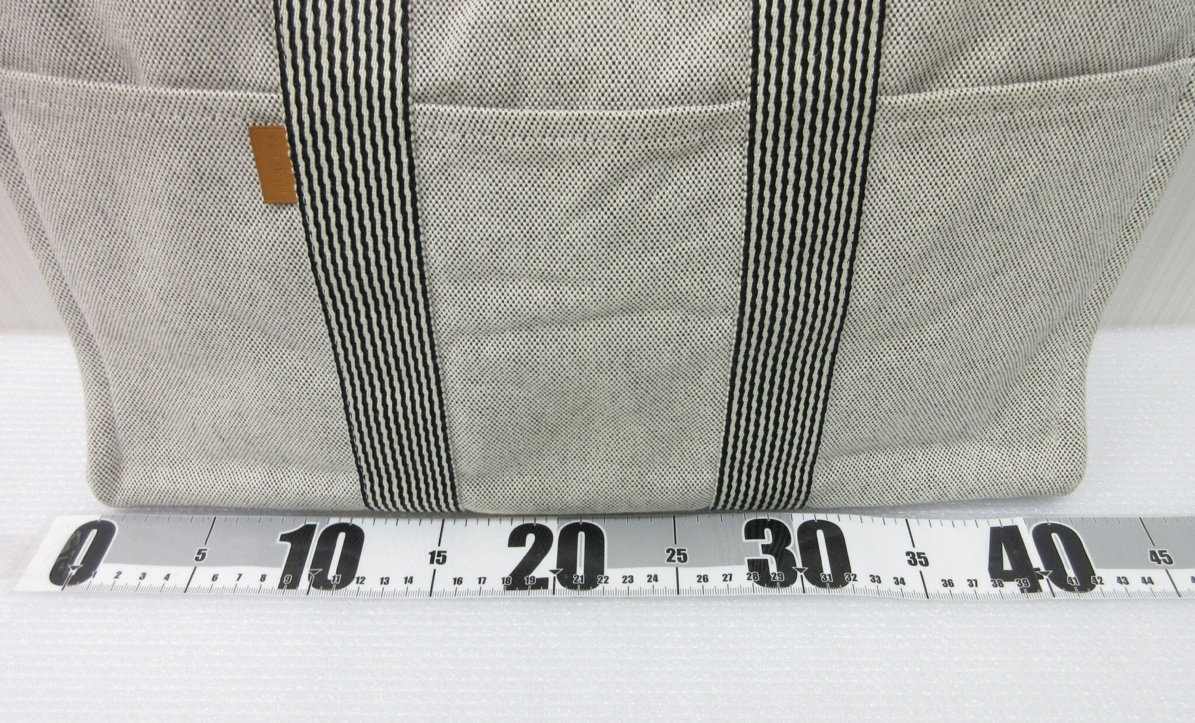 New Fourre-Tout MM Hand Tote Bag, Canvas, Gray — view 13