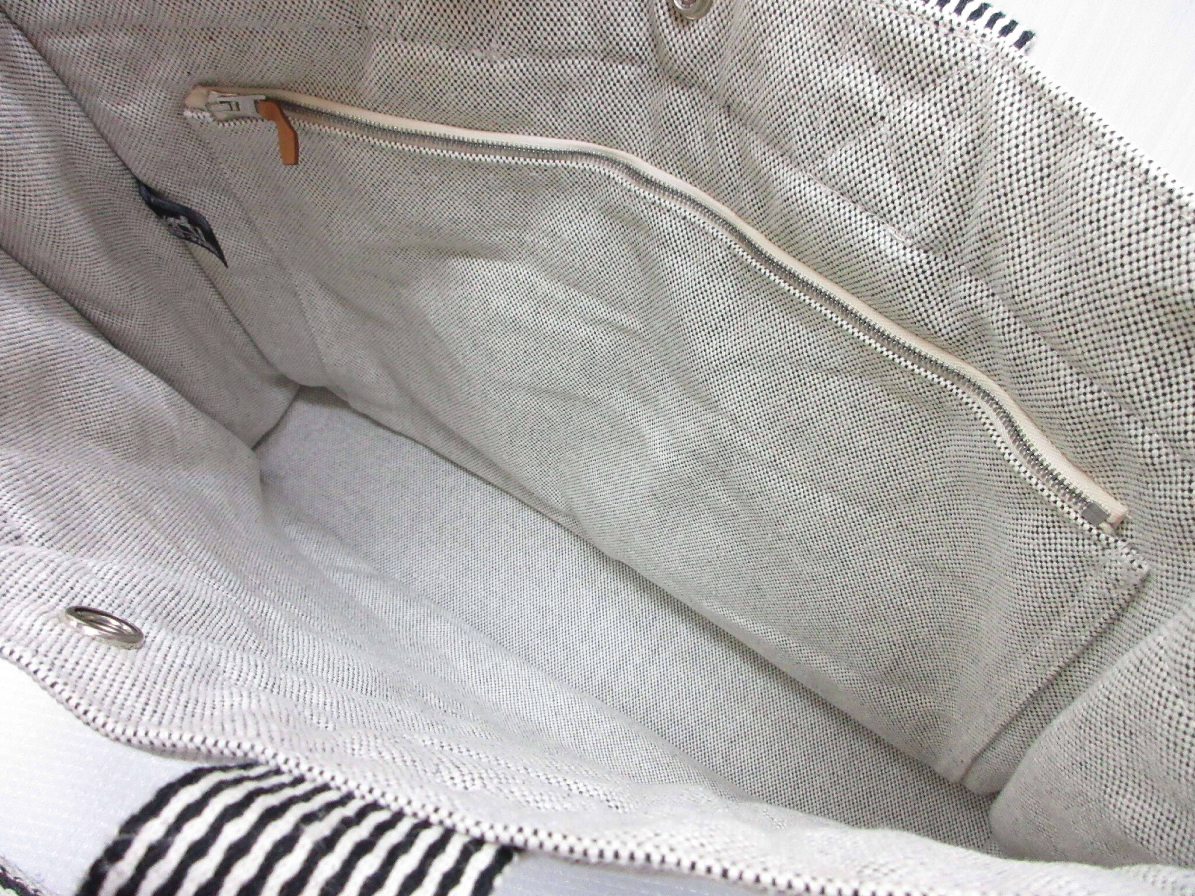 New Fourre-Tout MM Hand Tote Bag, Canvas, Gray — view 9