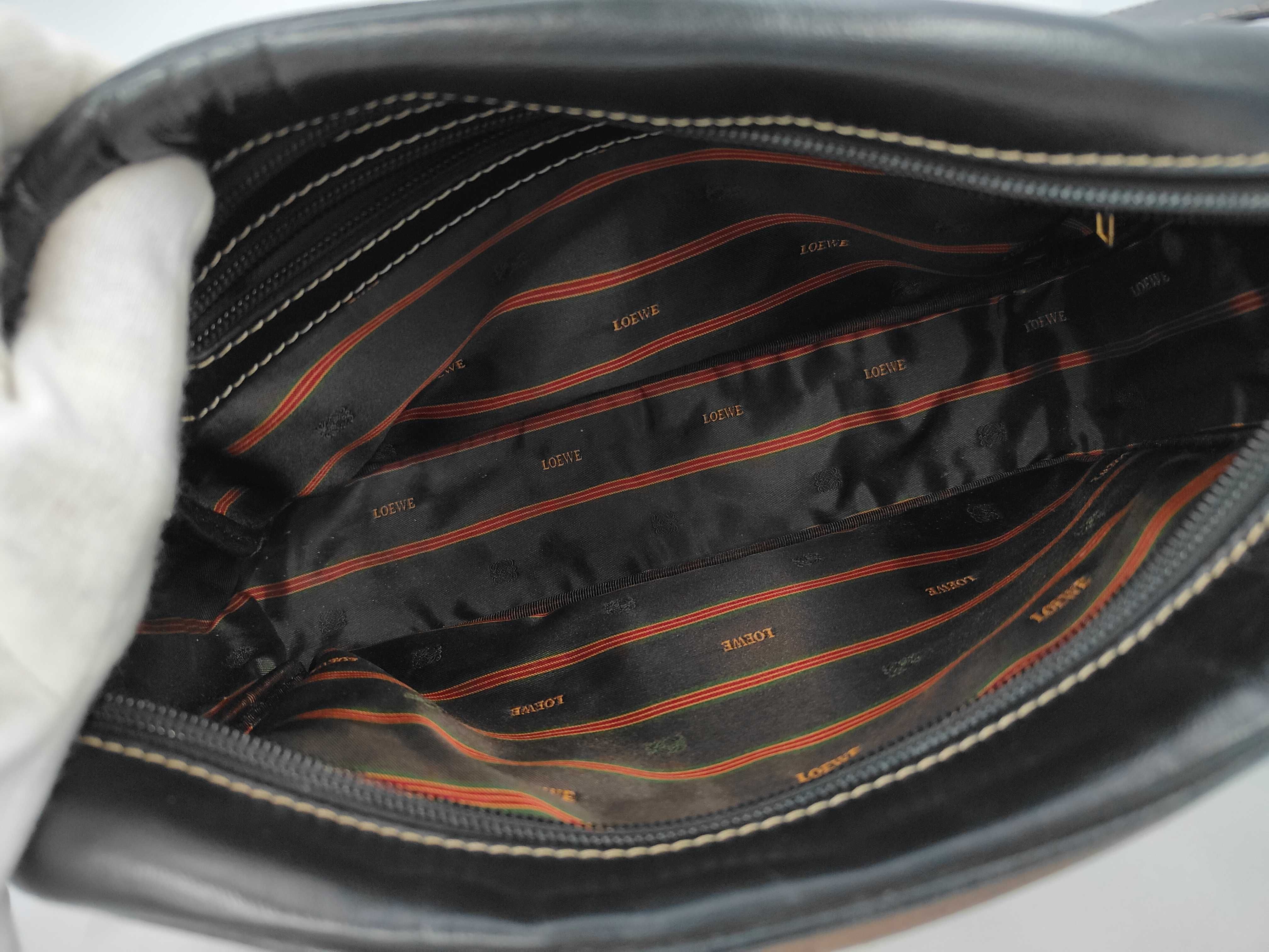Velázquez Shoulder Bag — view 9