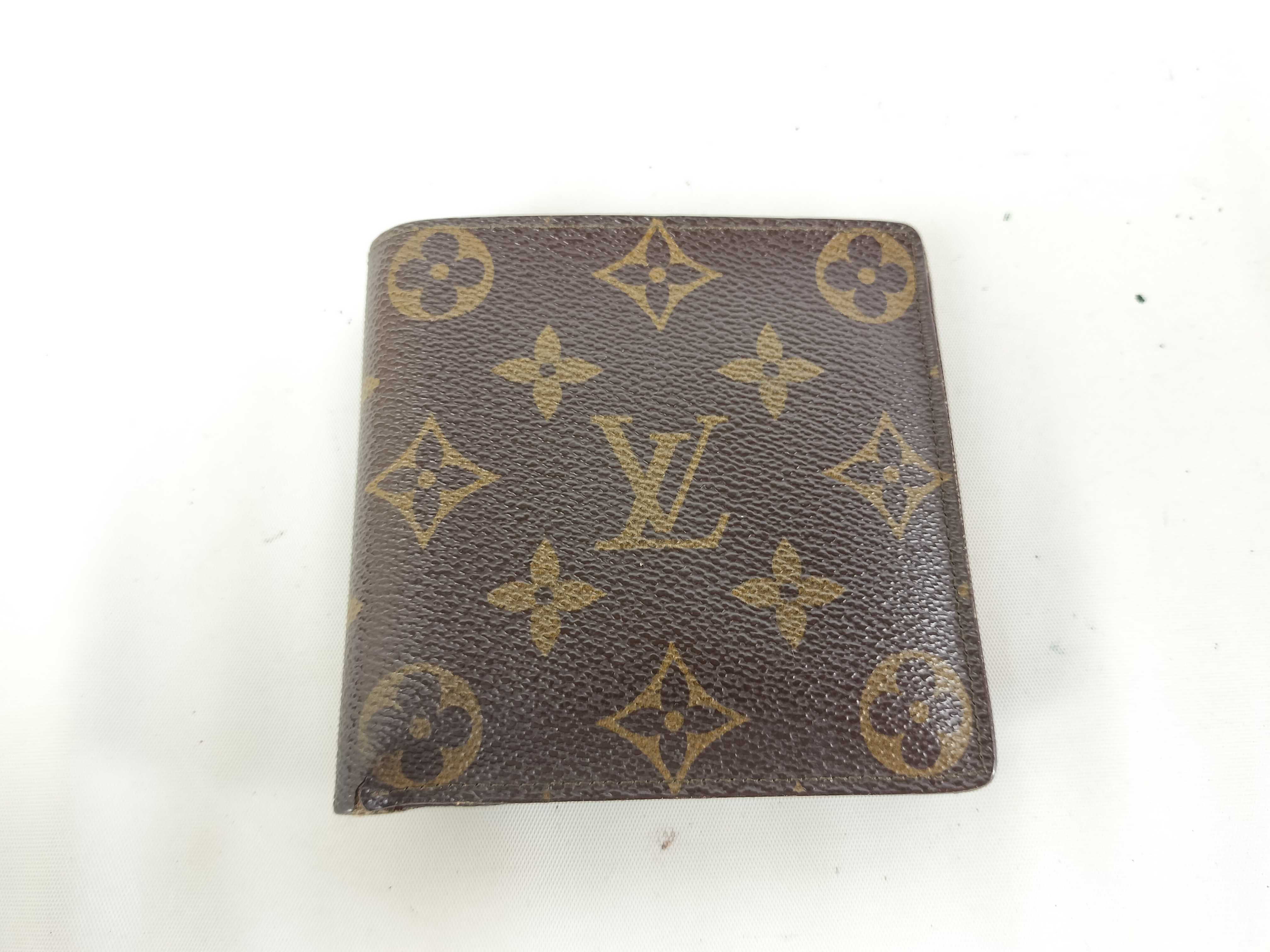 Monogram Bi-fold Wallet Vintage Wallet
