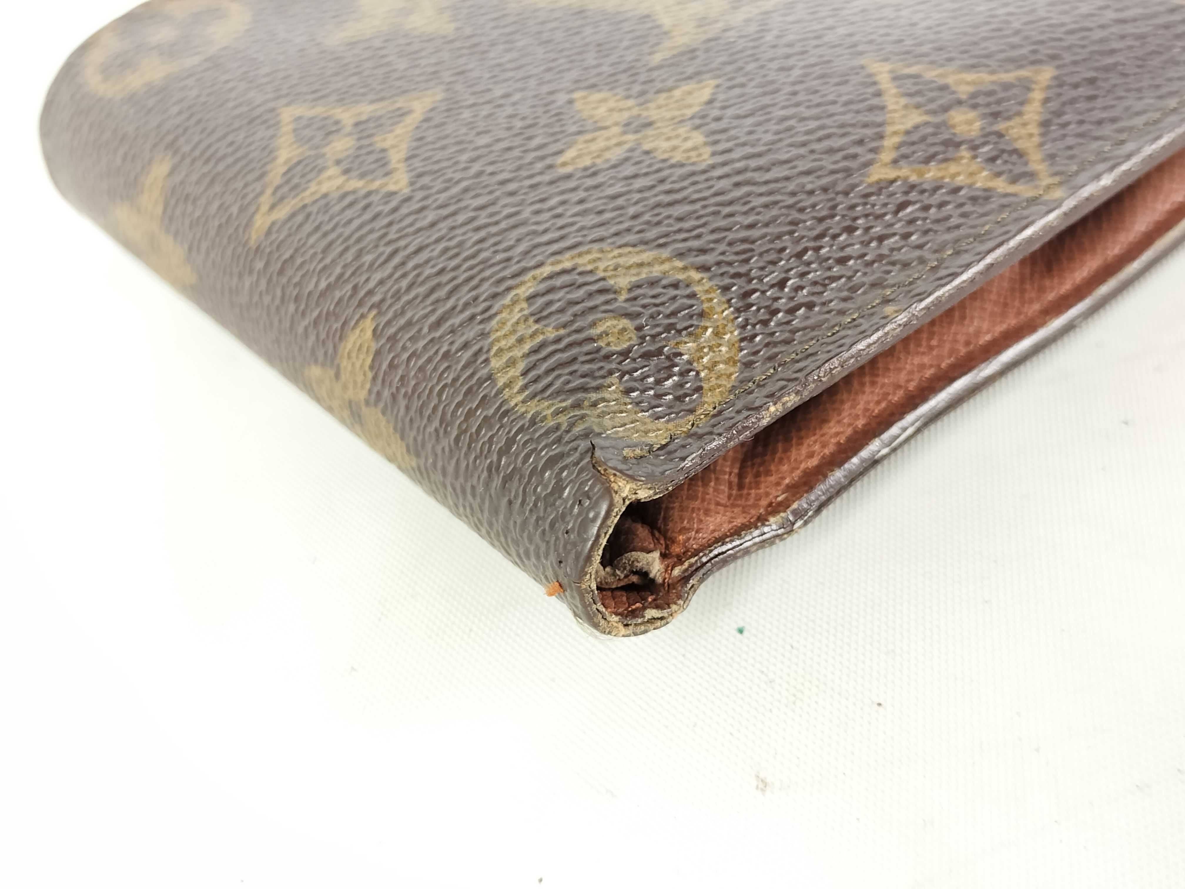 Monogram Bi-fold Wallet Vintage Wallet — view 2
