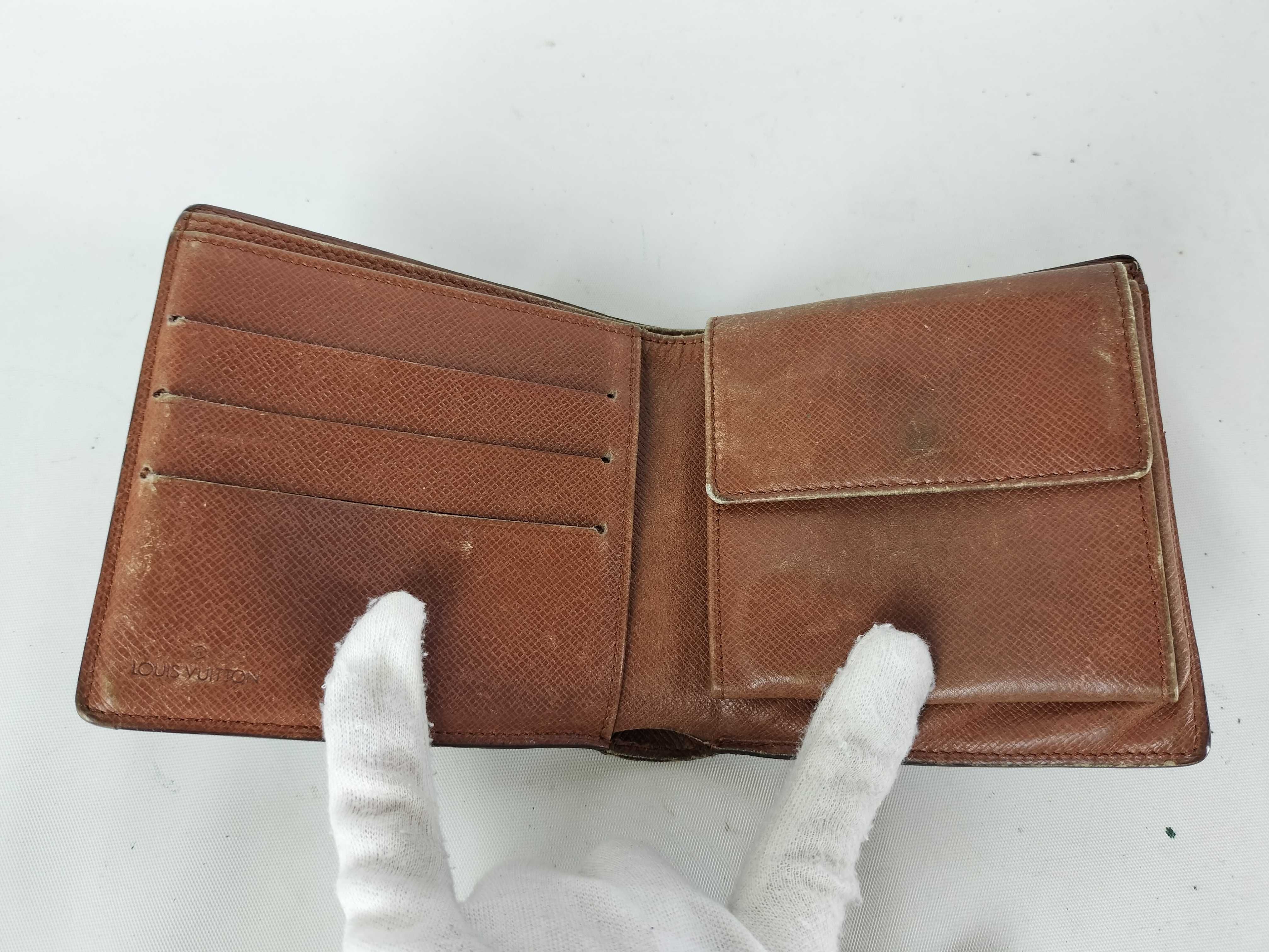 Monogram Bi-fold Wallet Vintage Wallet — view 3