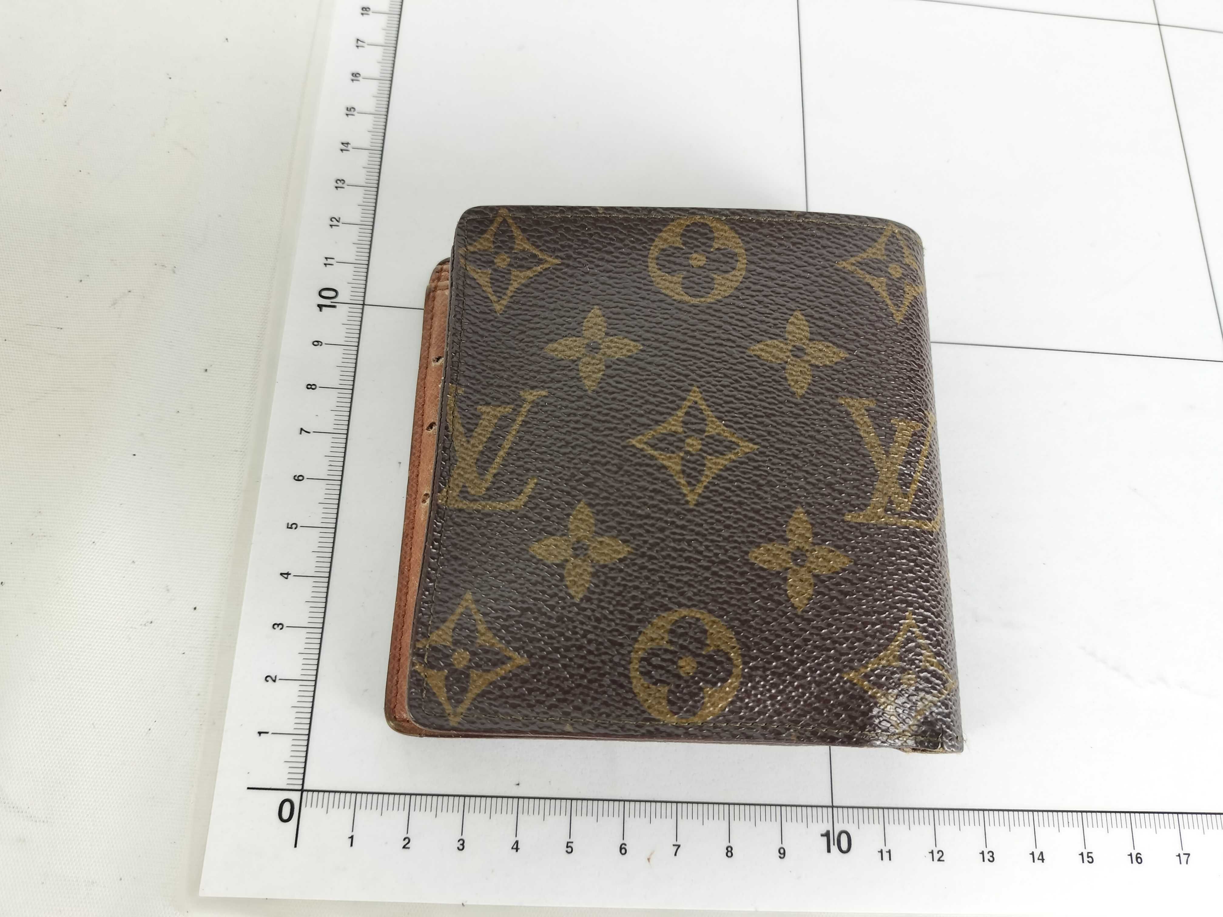 Monogram Bi-fold Wallet Vintage Wallet — view 10
