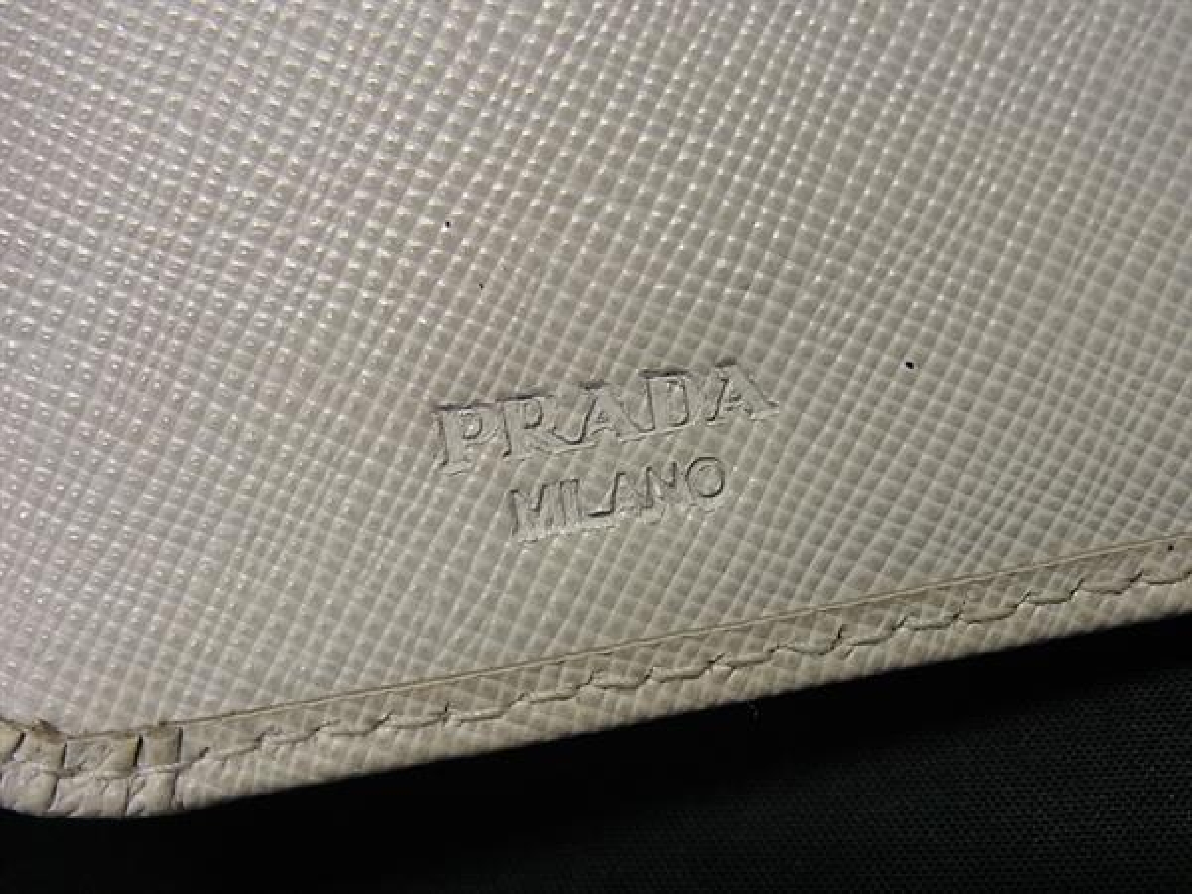 Saffiano Leather Bi-fold Wallet, Billfold, Coin Purse, Card Holder, Women's, White (FY4805) — view 6