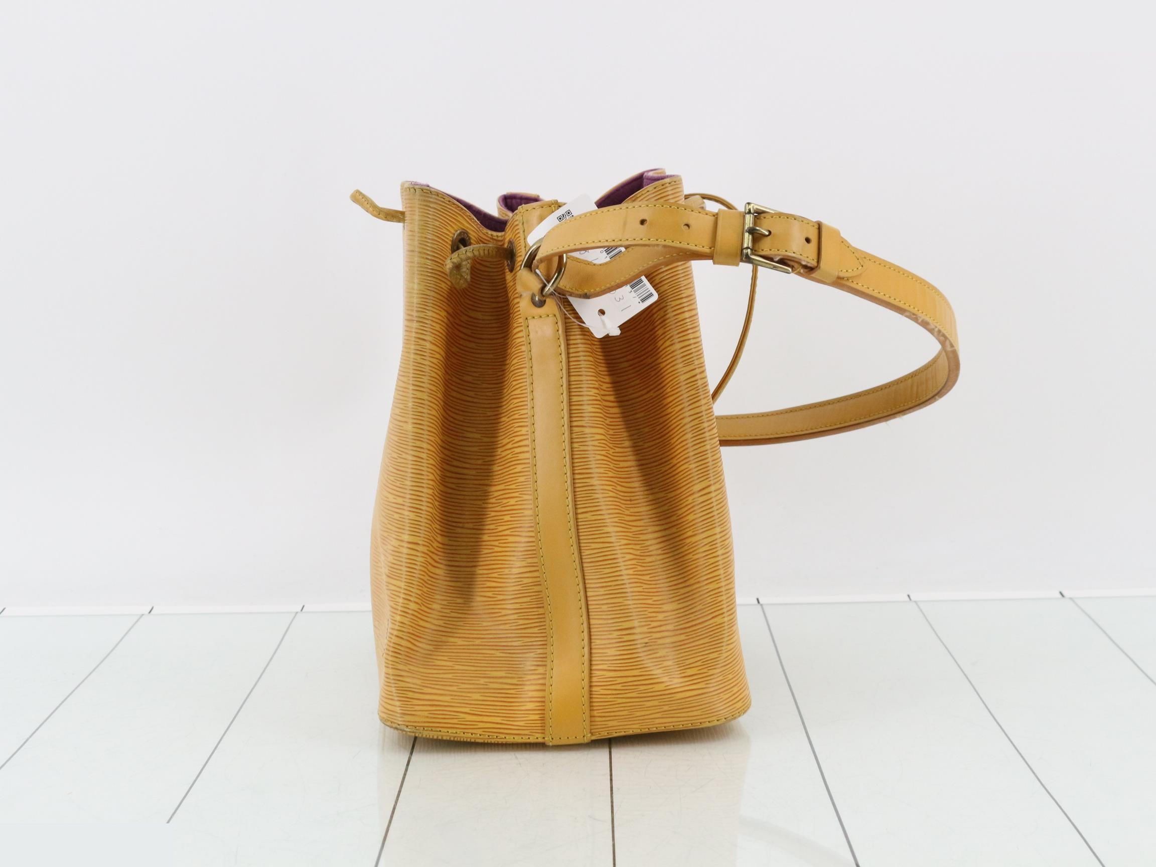 Shoulder Bag — view 3