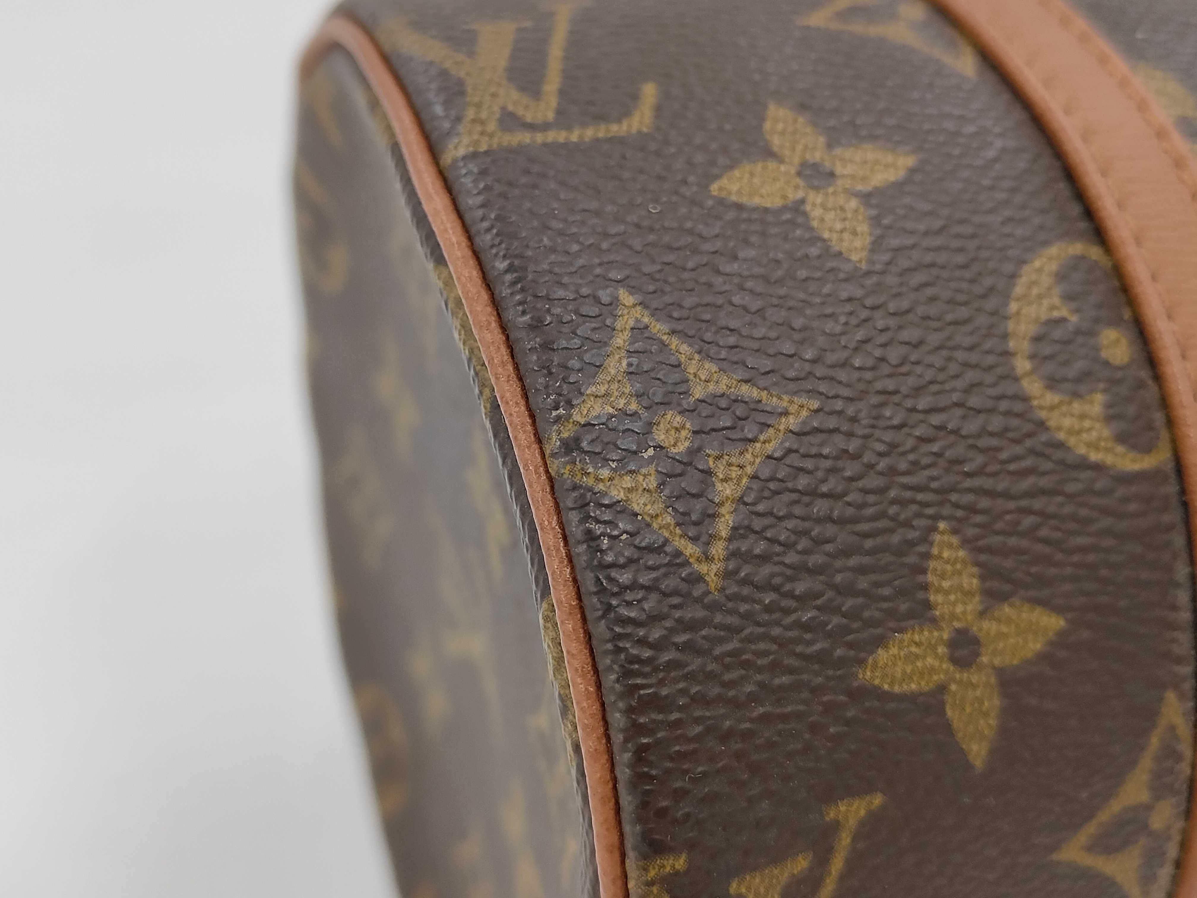 LV Papillon 26 M51366 Monogram Handbag with Pouch — view 5