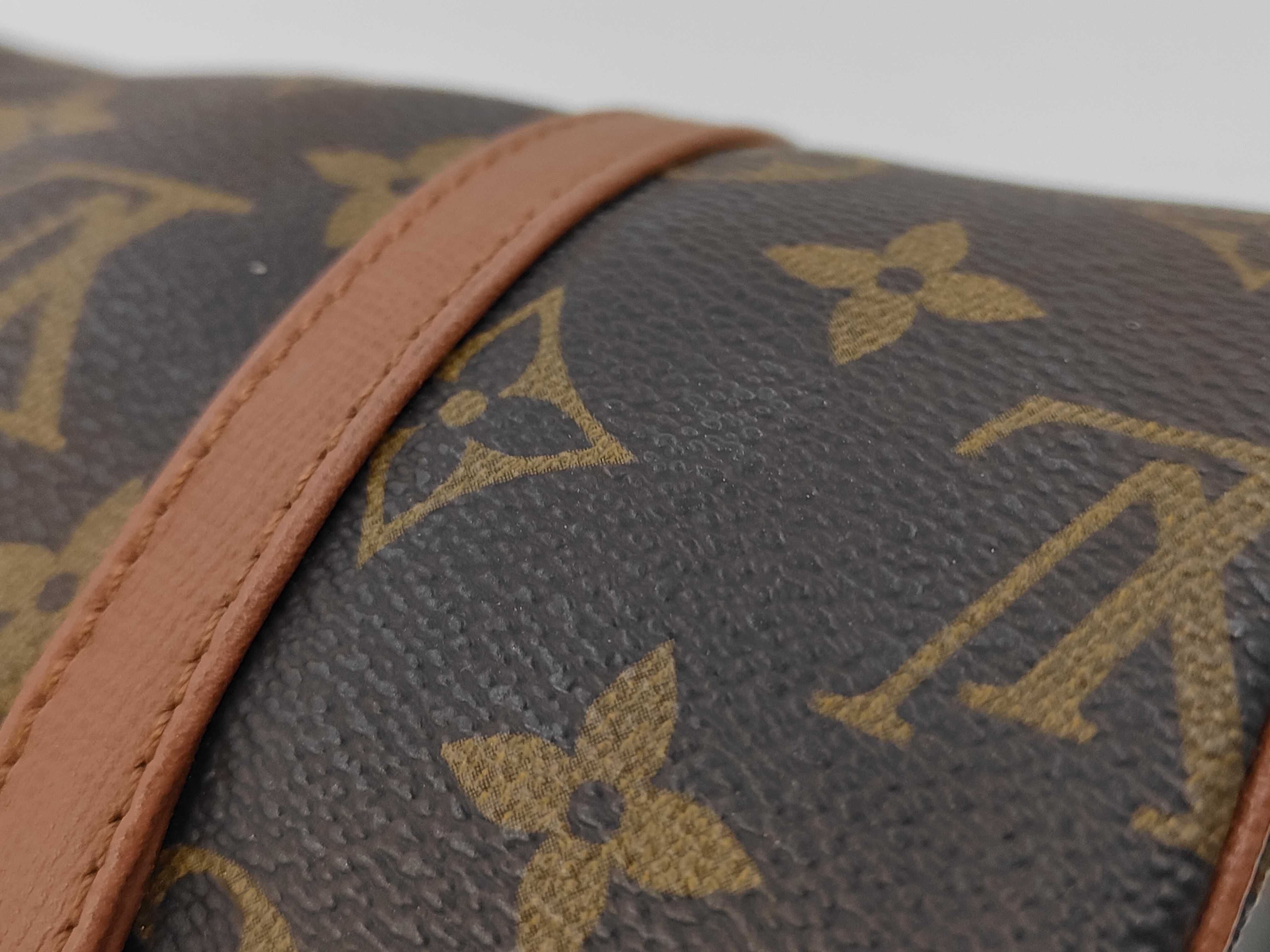 LV Papillon 26 M51366 Monogram Handbag with Pouch — view 10
