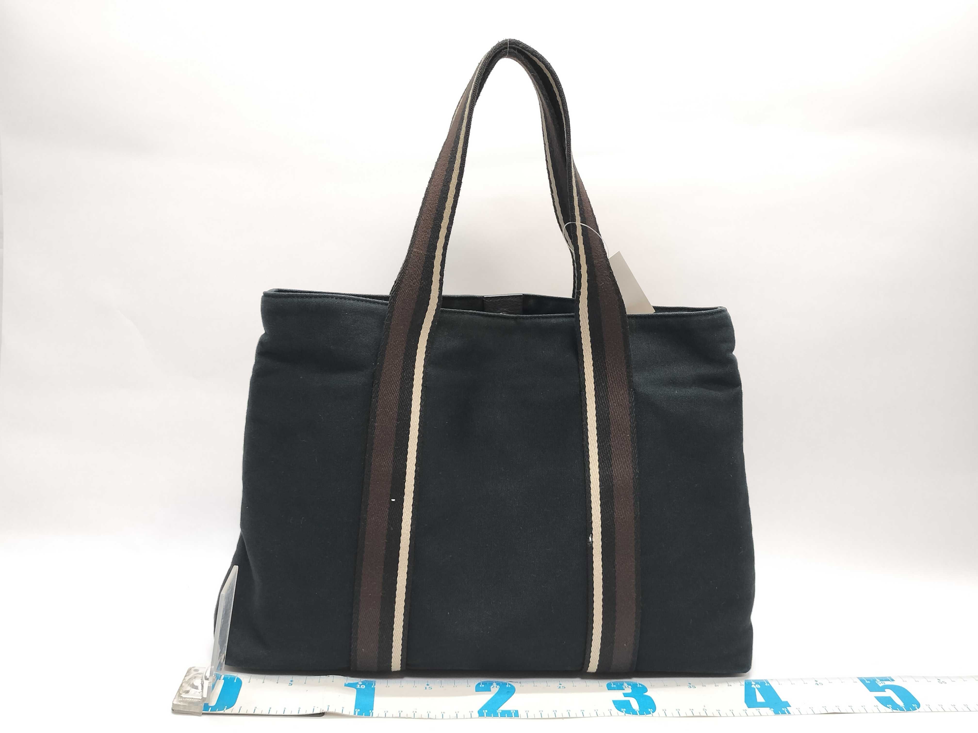 Troca Horizontal MM Tote Bag — view 2