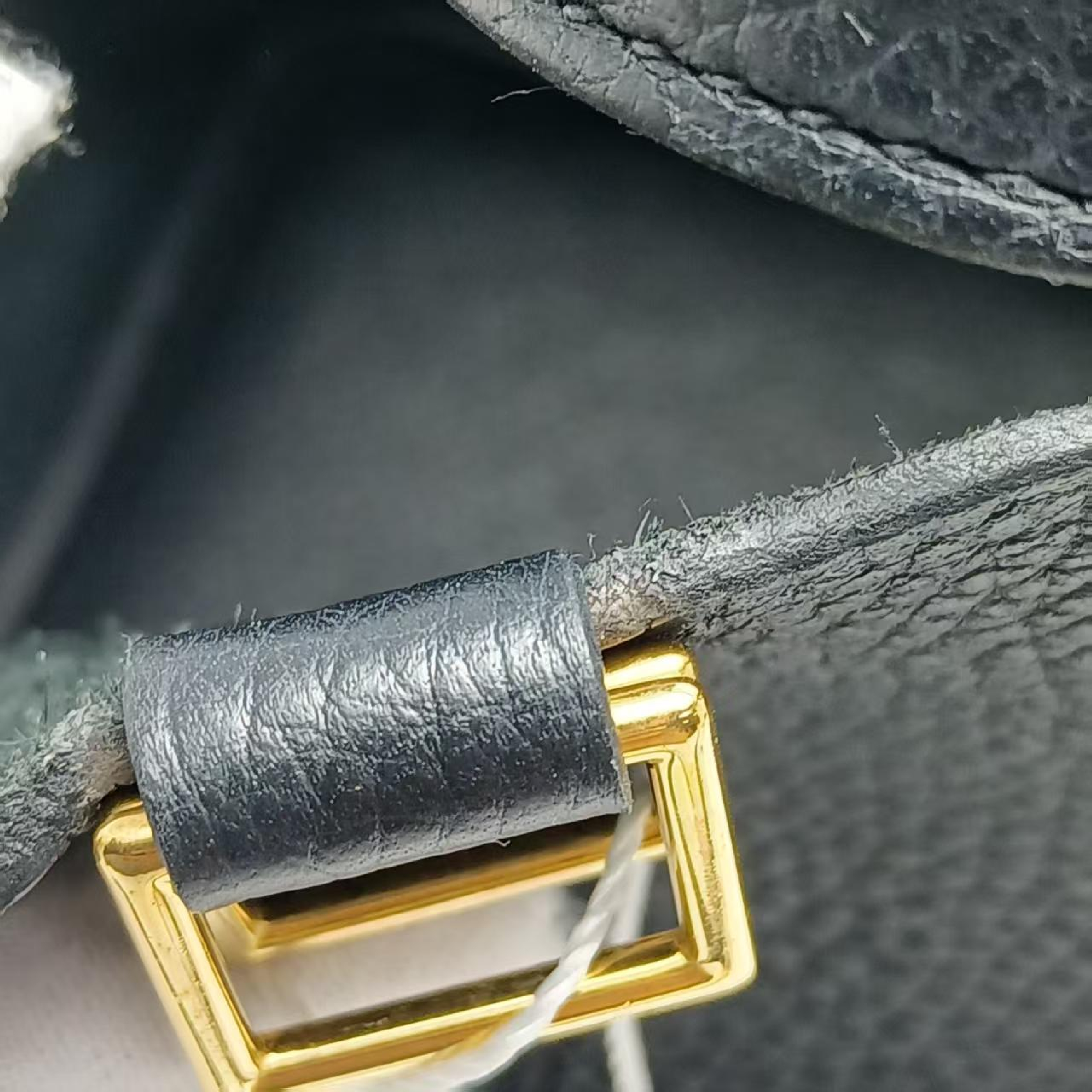 Picotan Cowhide Handbag Y-engraved Handbag — view 14