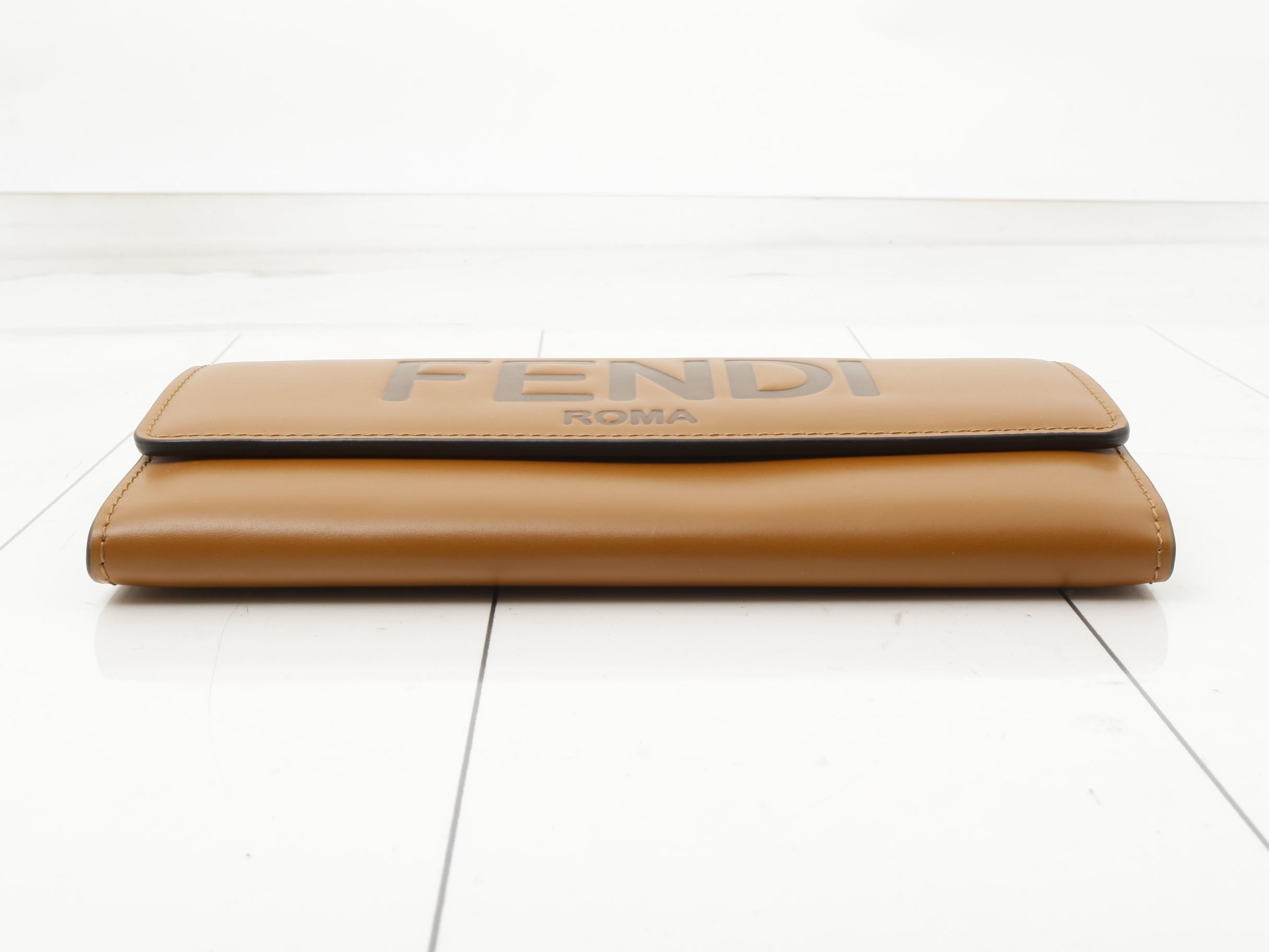 Embossed logo long wallet, unused, brown. — view 3