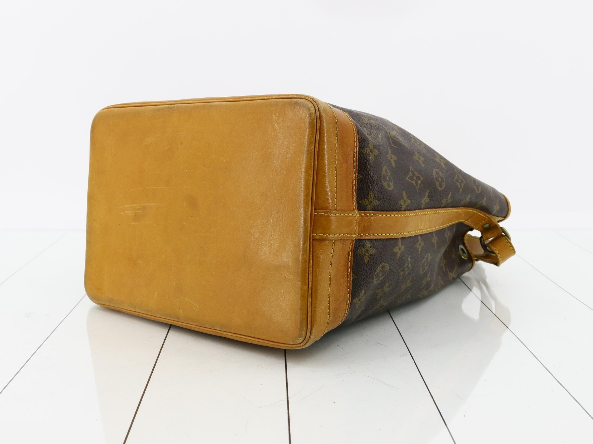 Monogram Noe M42224 Shoulder Bag — view 6