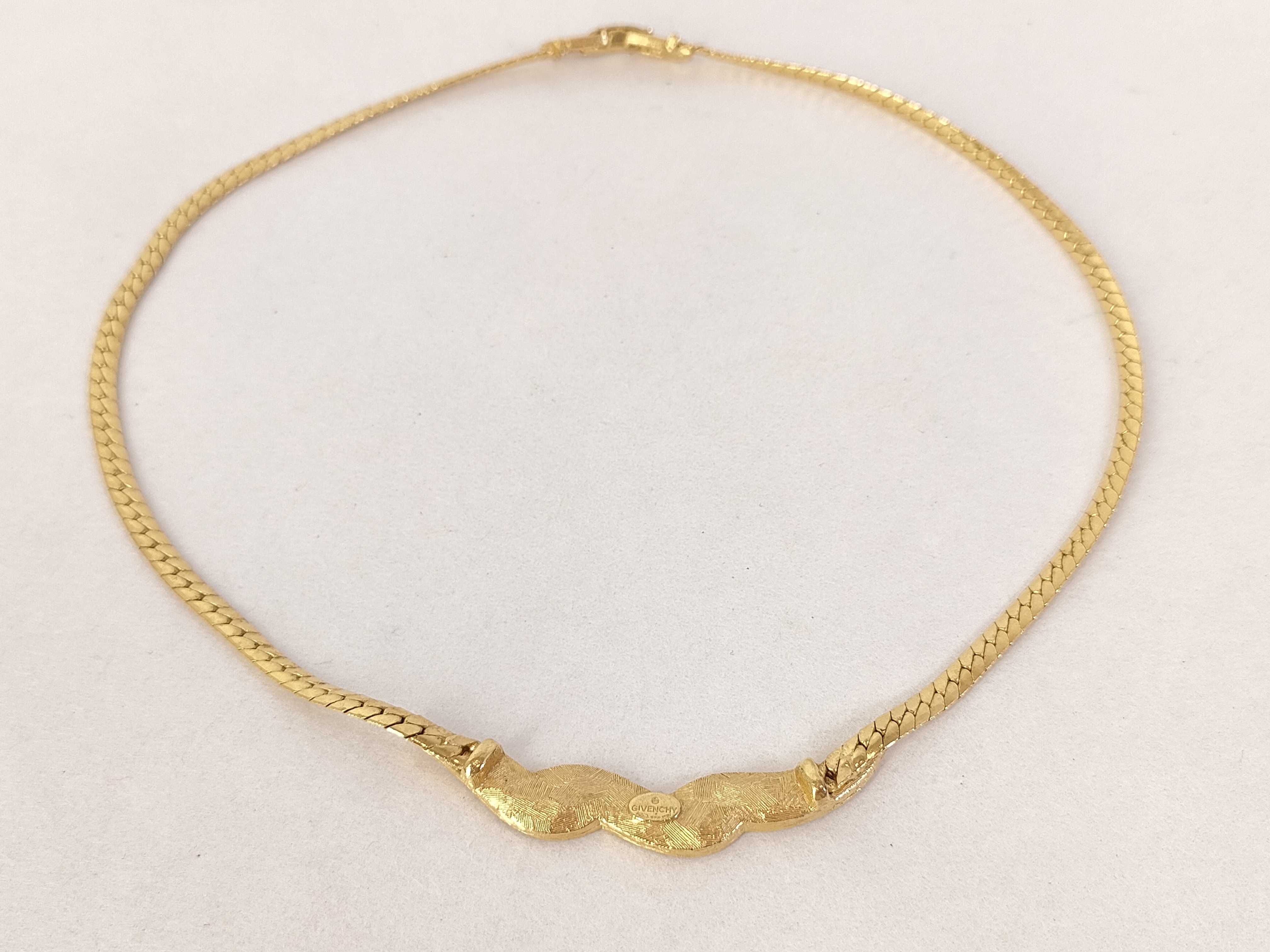 Necklace — view 2