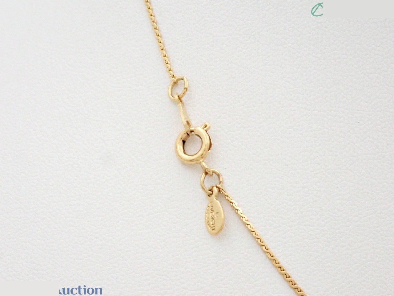 Other line: Precious metal necklaces and pendants, neck circumference approximately 39 cm. — view 2