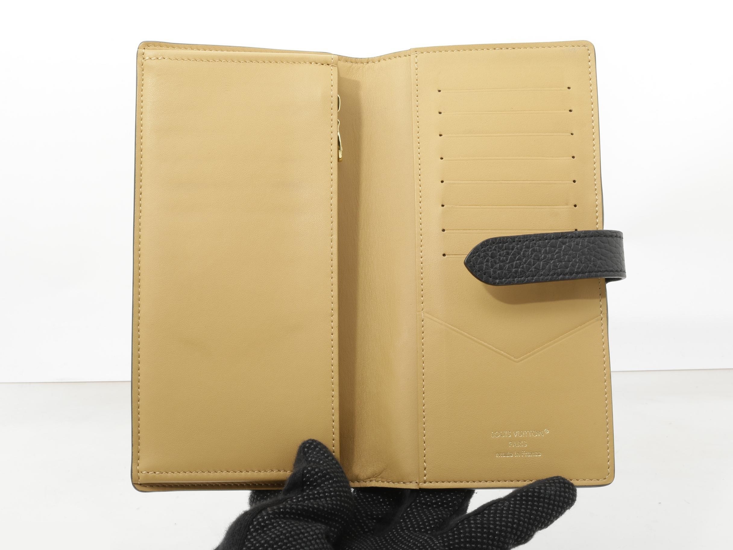 Vertical Wallet Capucines — view 4