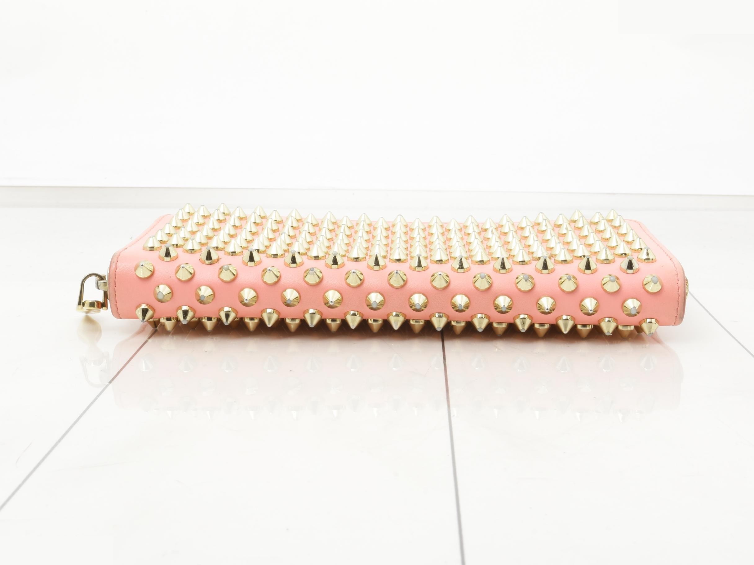 Other lines: Bags and Wallets — view 3
