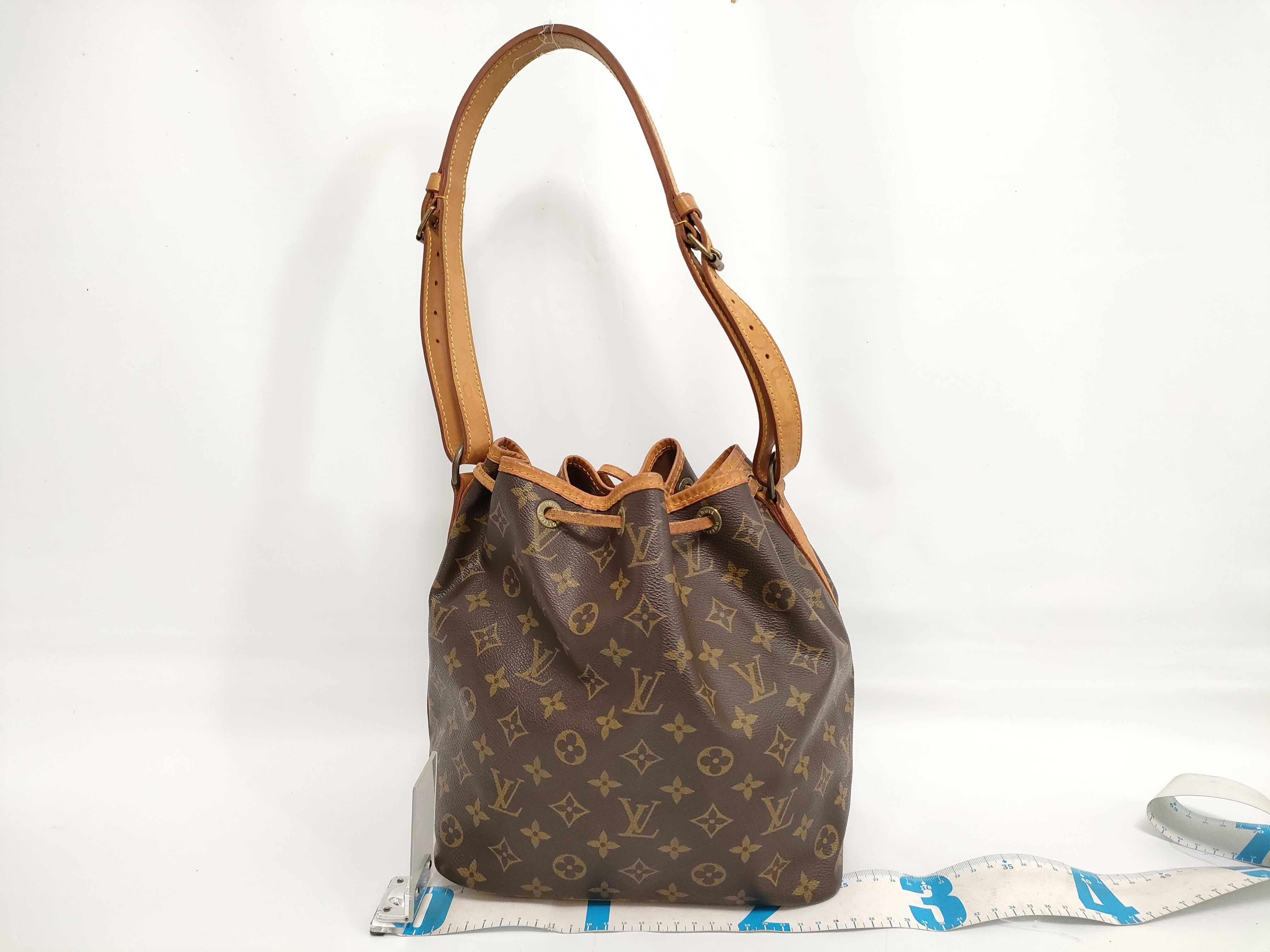 Monogram Petit Noé Shoulder Bag Handbag — view 2
