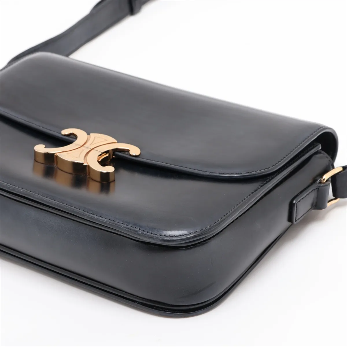 Triomphe Teen Leather Shoulder Bag, Black — view 3