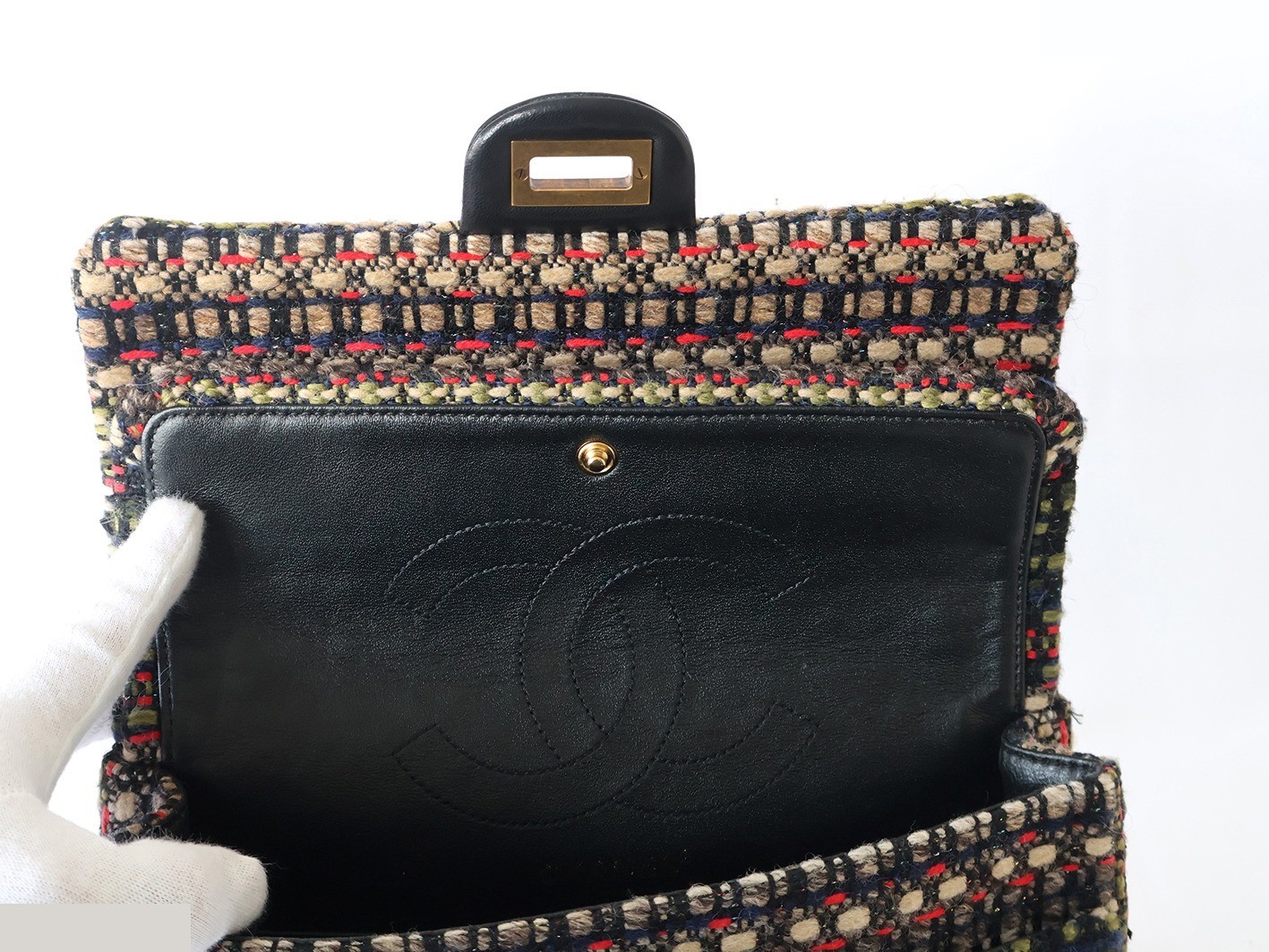Tweed 25 Double Flap Double Chain Shoulder Bag — view 10
