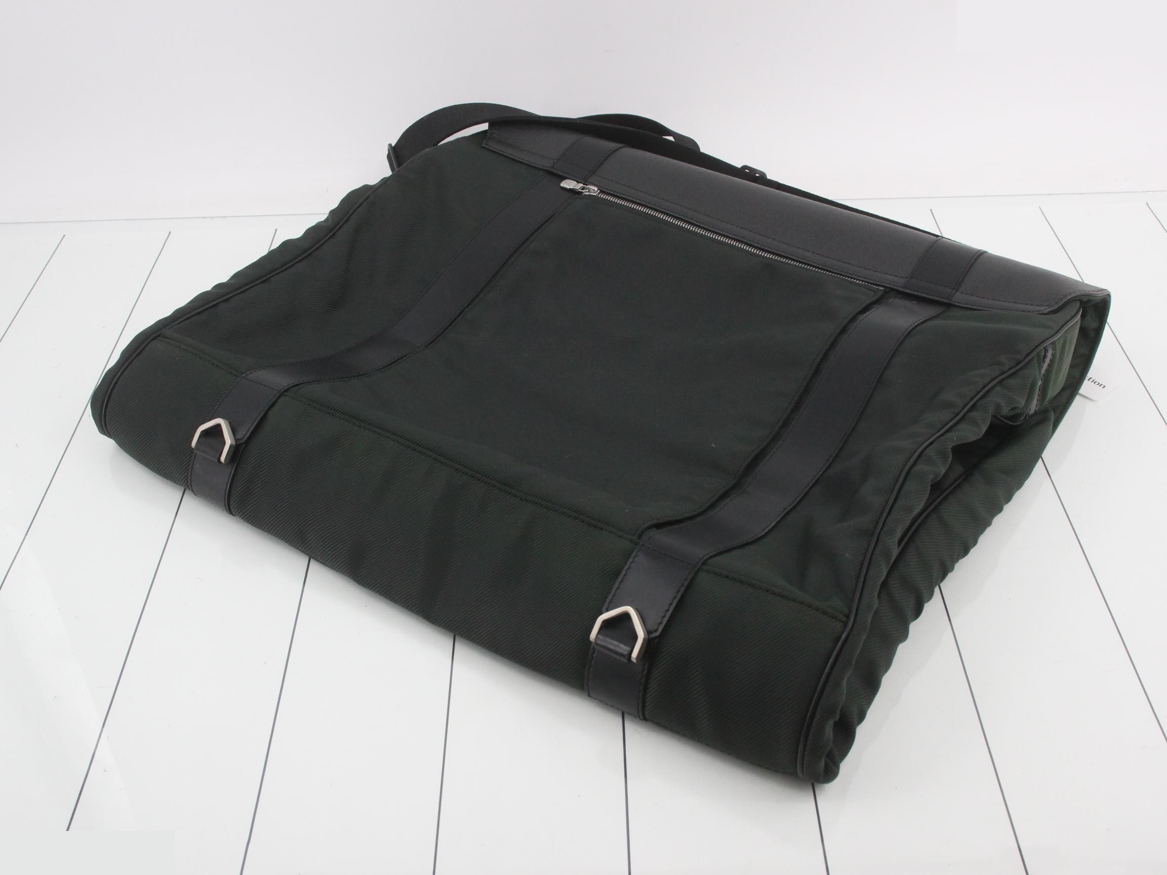 Portable Gibessière Garment Cover — view 3