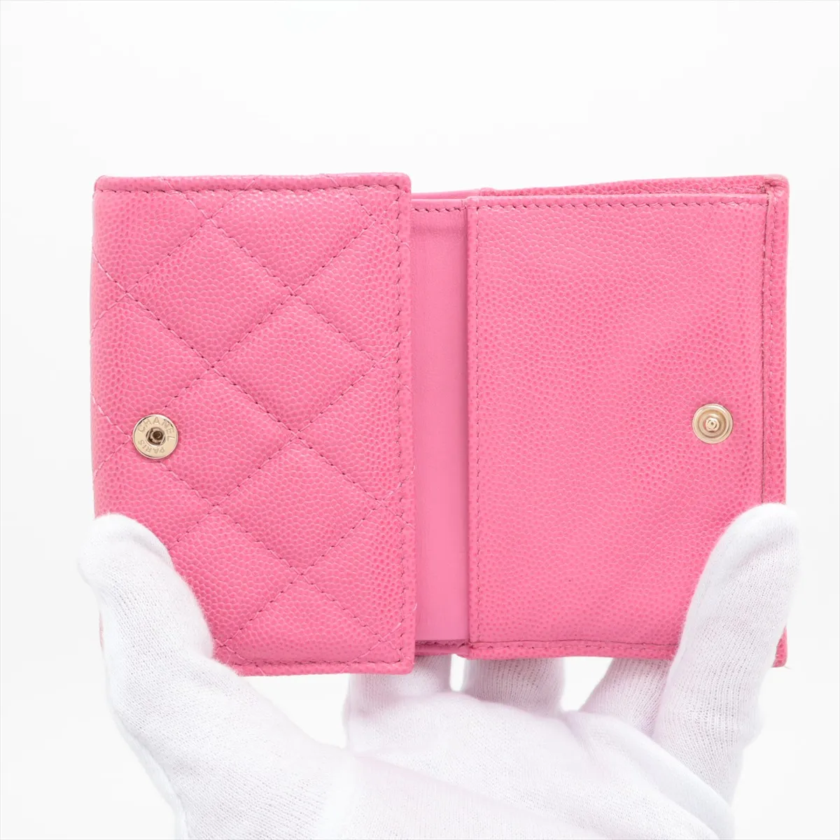 Matelassé Caviar Skin Compact Wallet, Pink with Gold Hardware, 29958734 — view 4