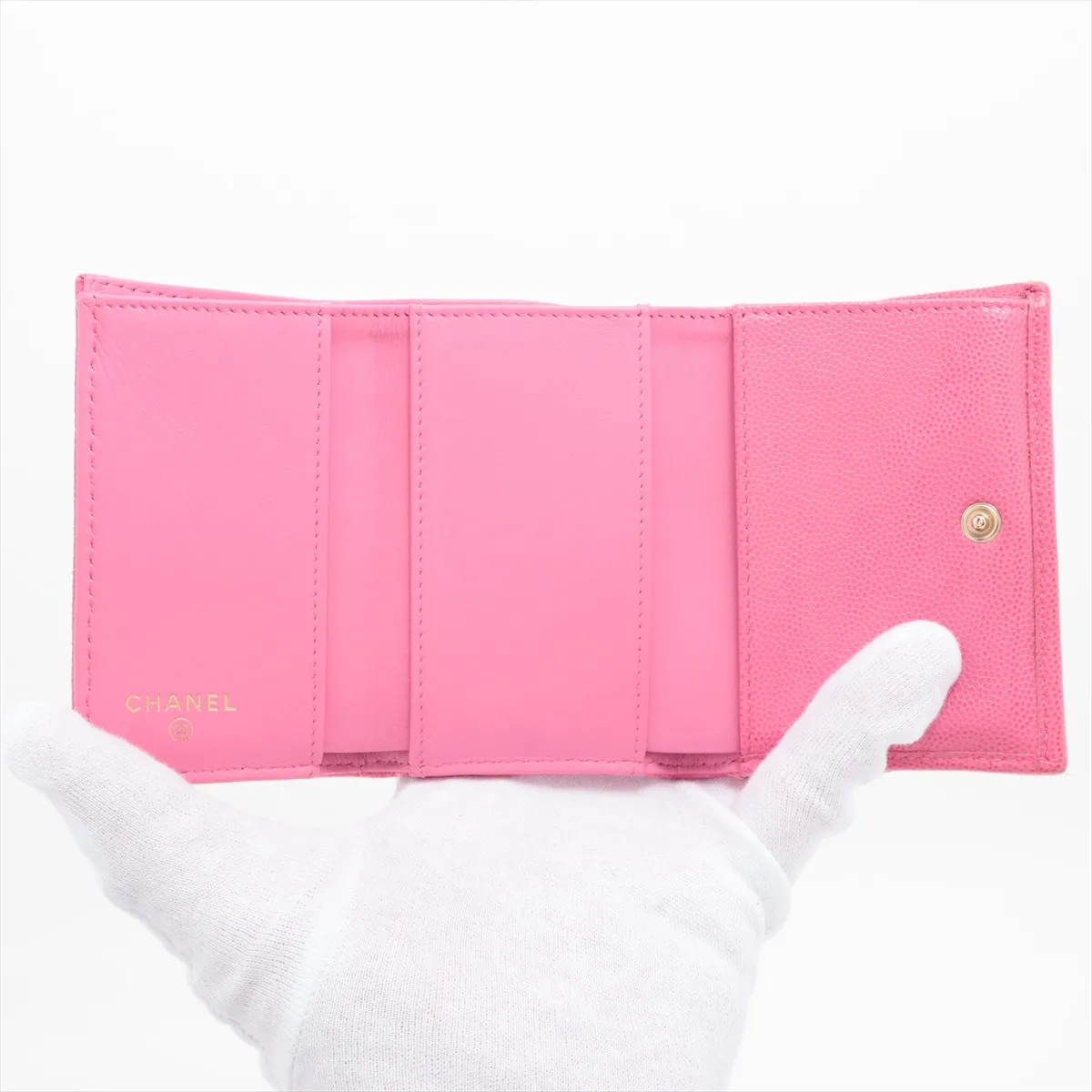 Matelassé Caviar Skin Compact Wallet, Pink with Gold Hardware, 29958734 — view 5