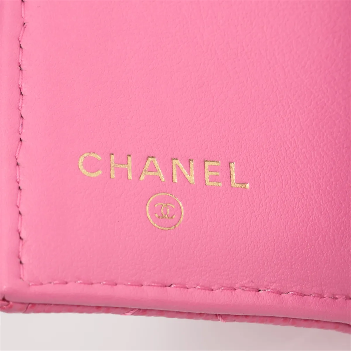 Matelassé Caviar Skin Compact Wallet, Pink with Gold Hardware, 29958734 — view 8