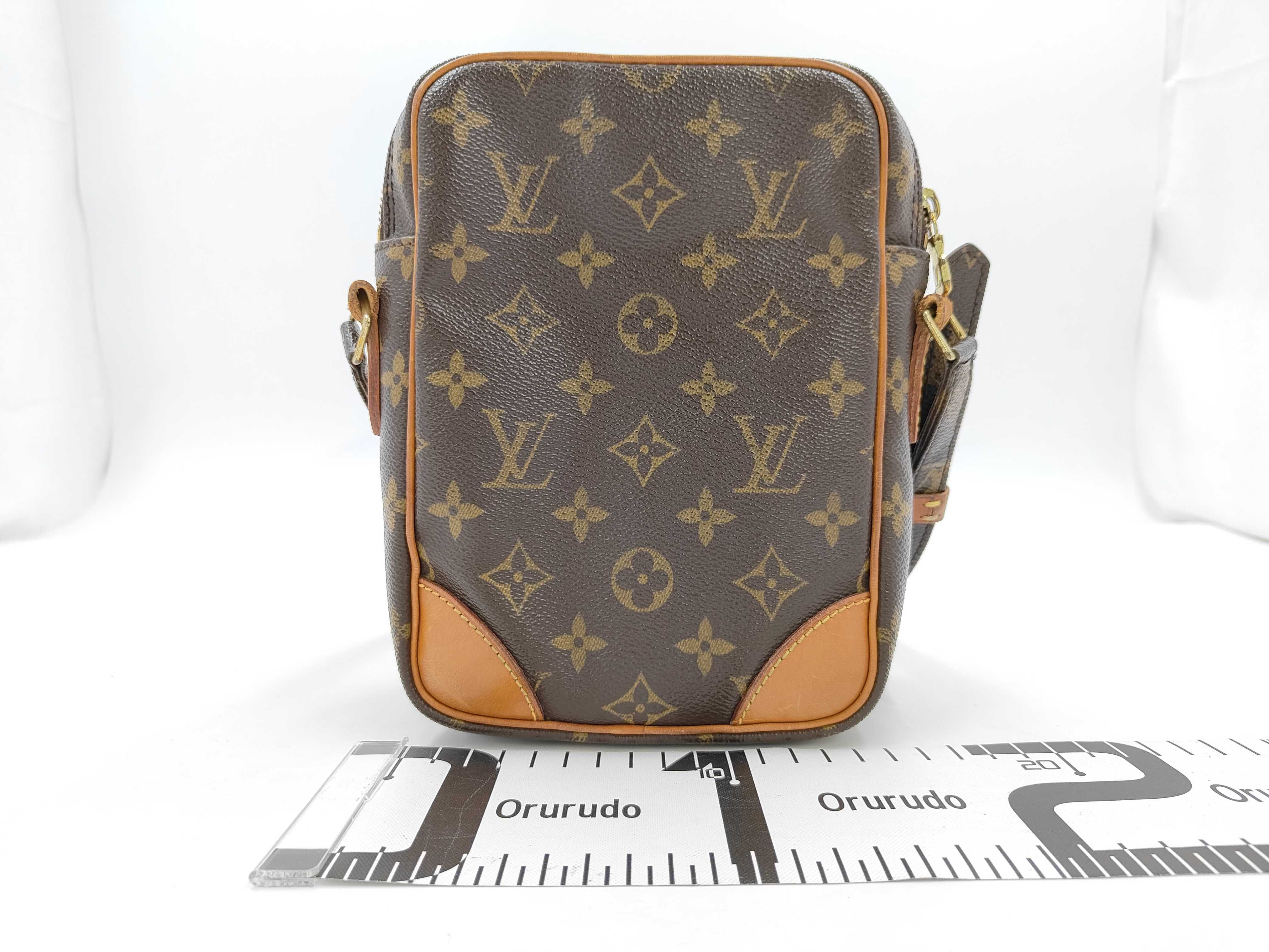 Monogram Louis Vuitton Monogram Amazon TH0053 Shoulder Bag — view 2