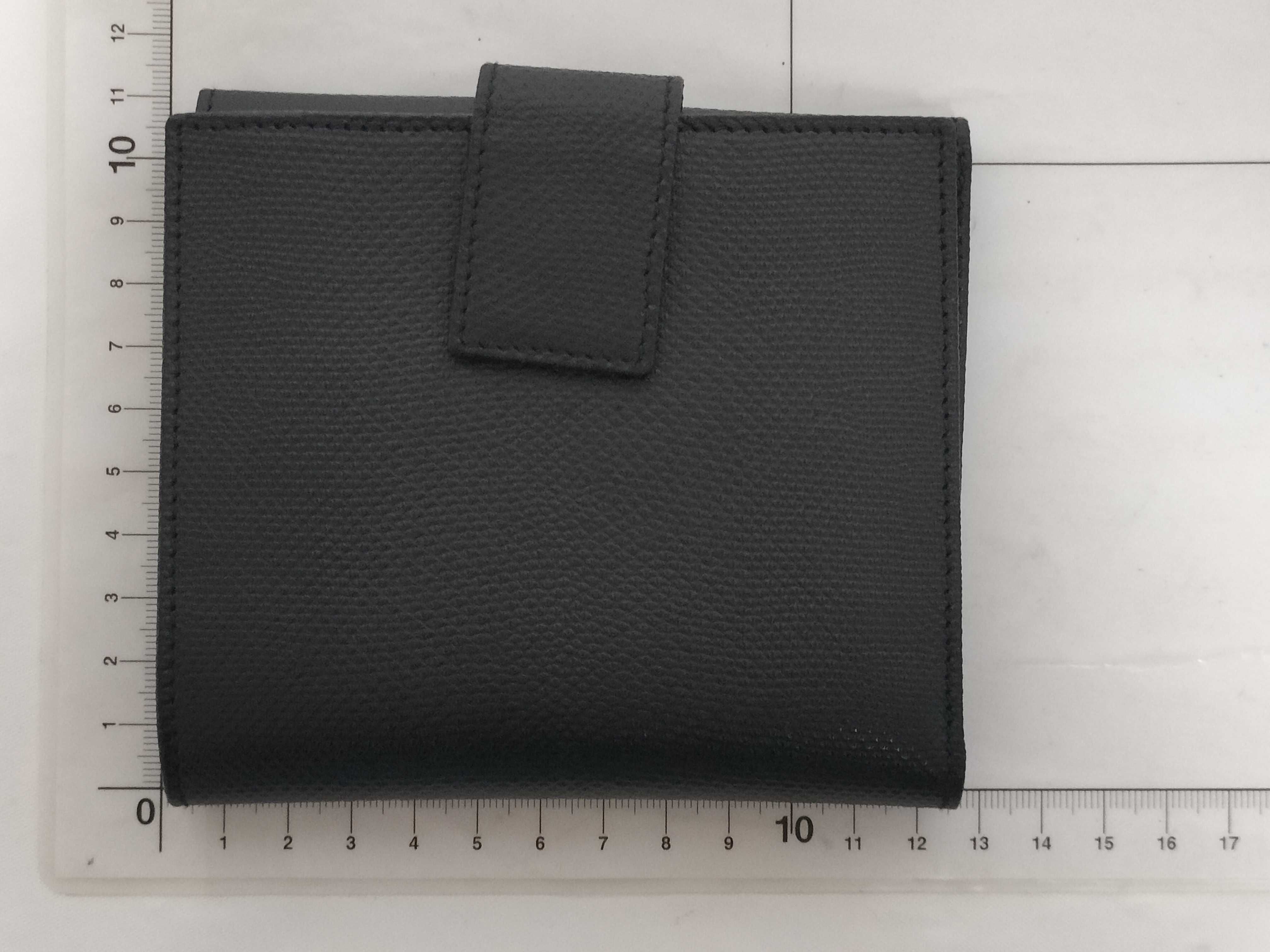 wallet — view 2