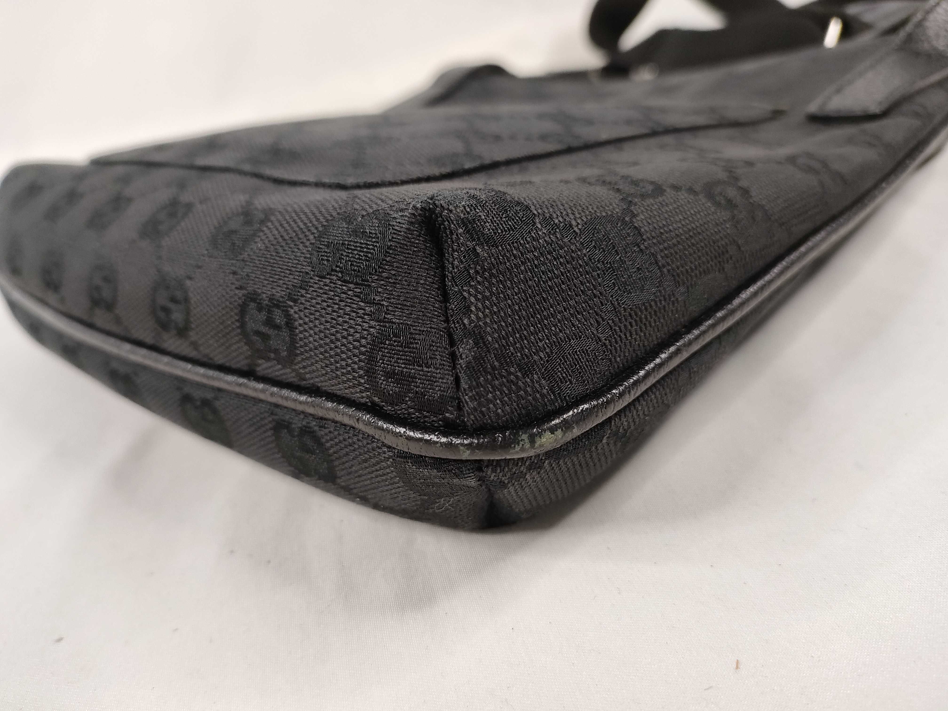 GG Canvas Shoulder Bag — view 6