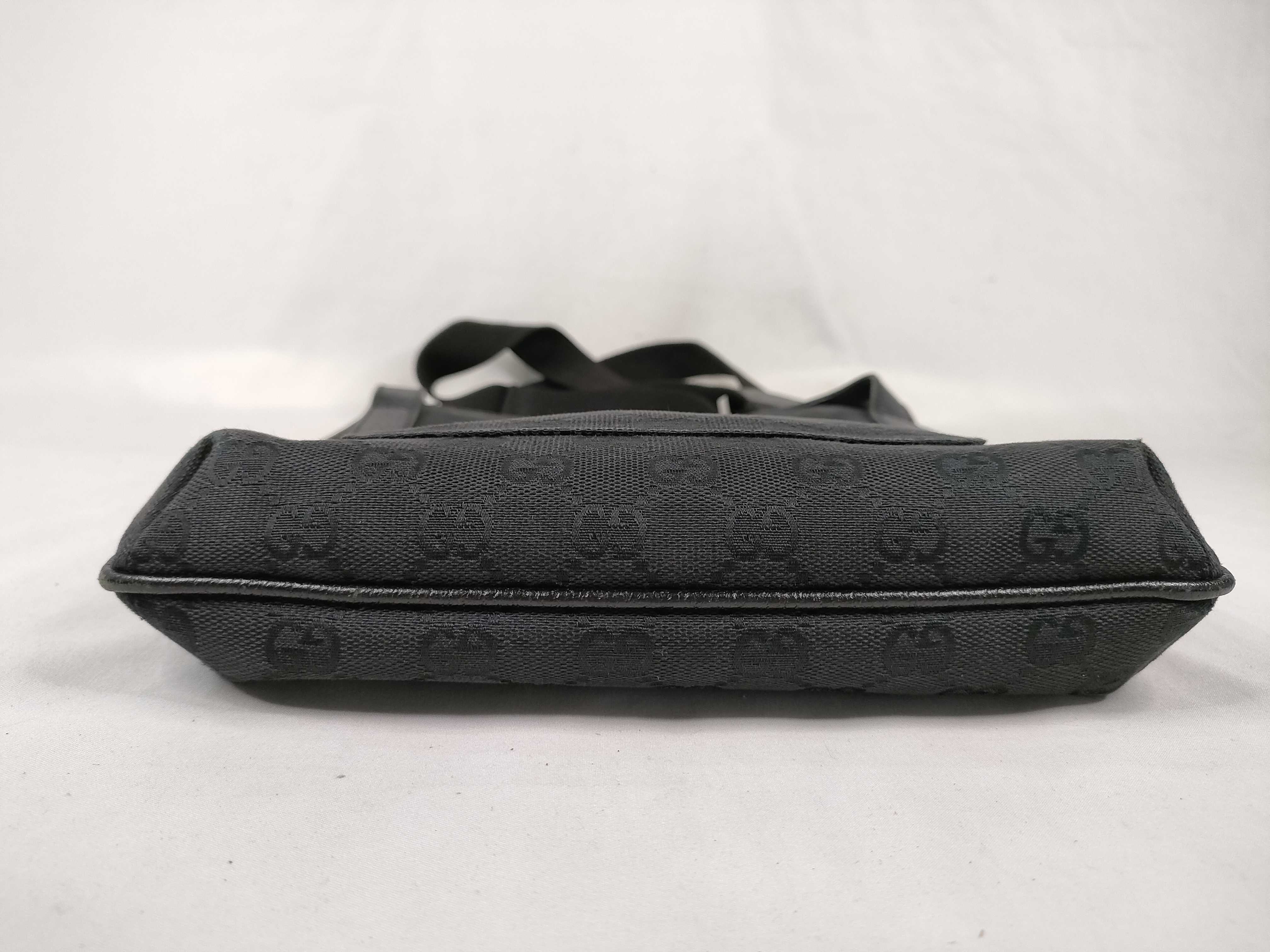 GG Canvas Shoulder Bag — view 7