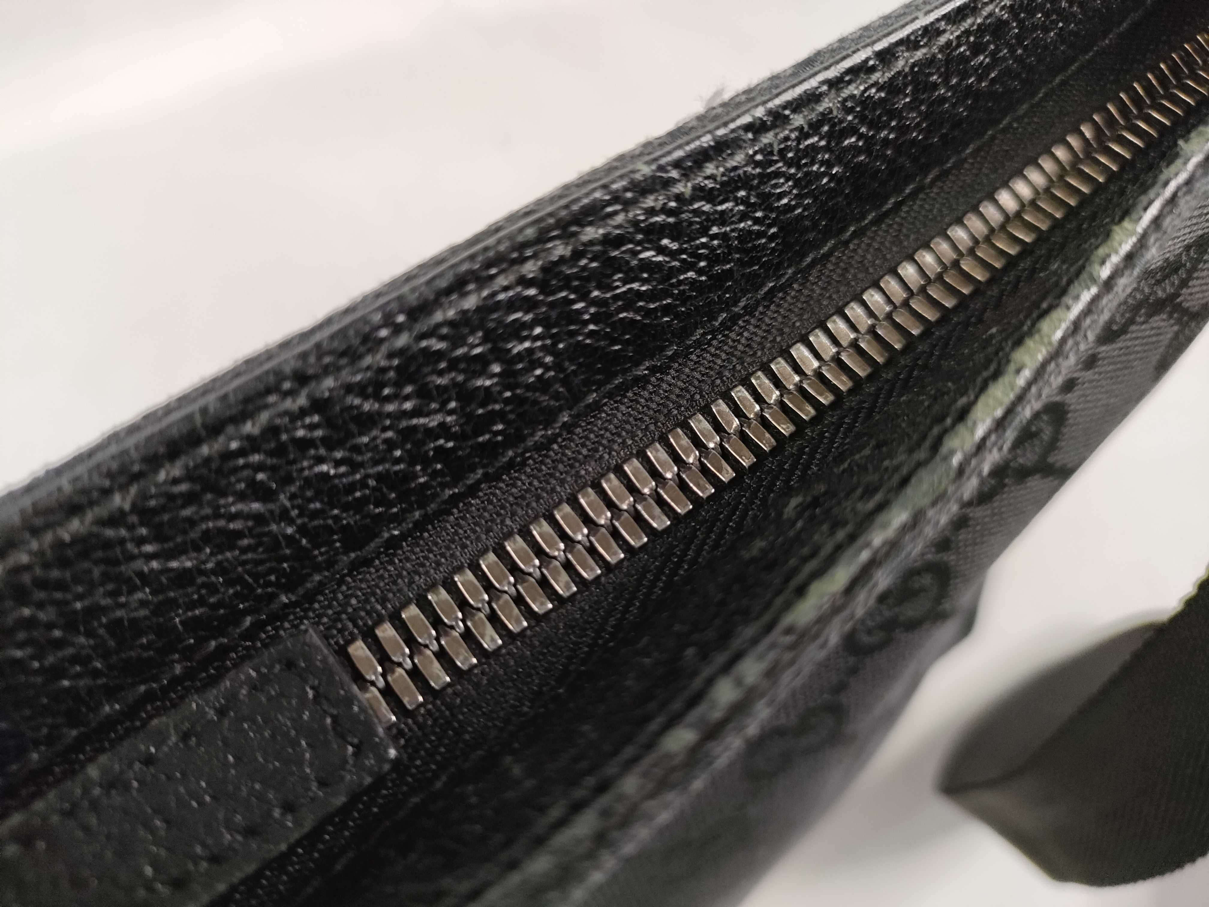 GG Canvas Shoulder Bag — view 8