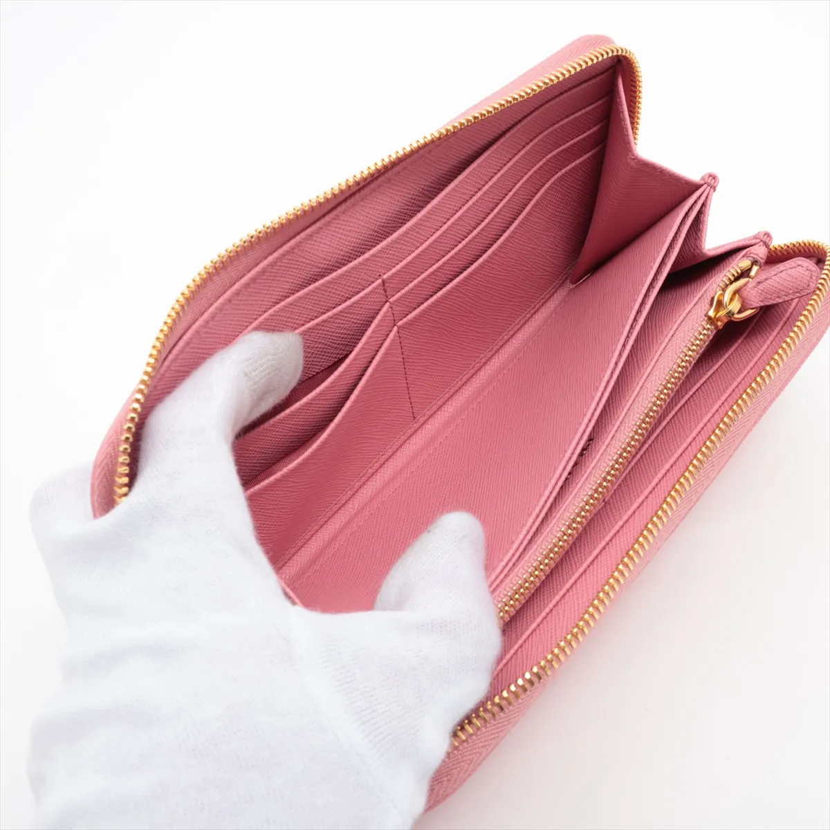 Saffiano Metal 1ML506 Leather Round Zip Wallet Pink — view 5
