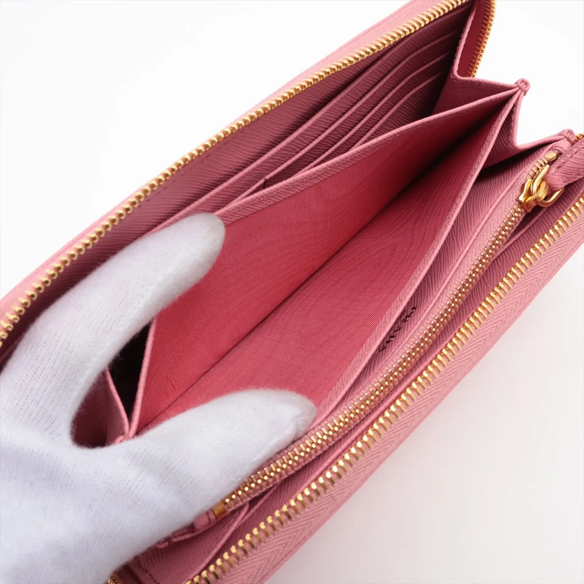 Saffiano Metal 1ML506 Leather Round Zip Wallet Pink — view 6