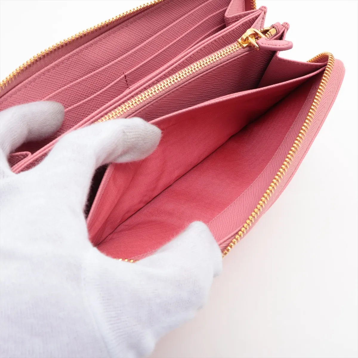 Saffiano Metal 1ML506 Leather Round Zip Wallet Pink — view 9