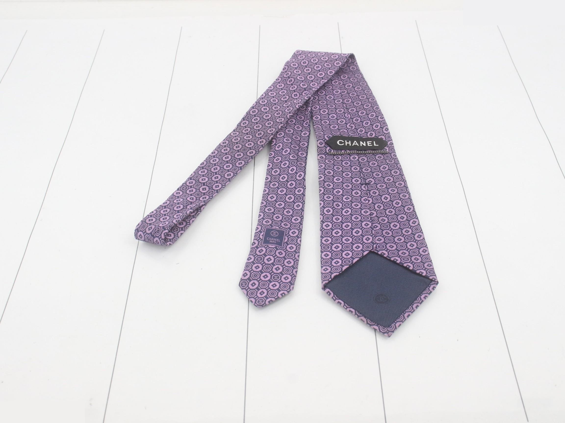 Other lines: Small items, accessories, ties — view 2