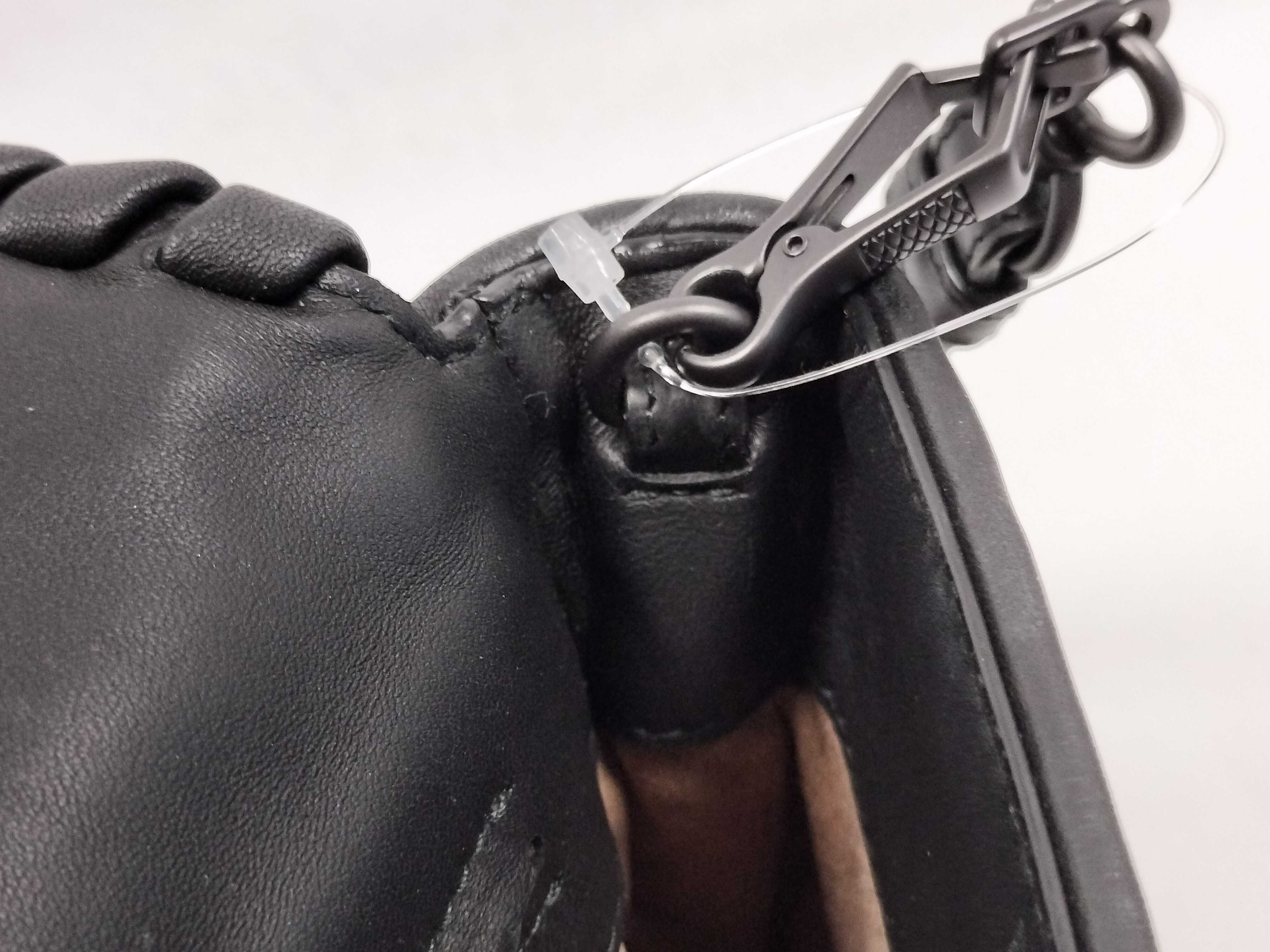 Intrecciato Bottega Veneta Intrecciato Shoulder Bag — view 9