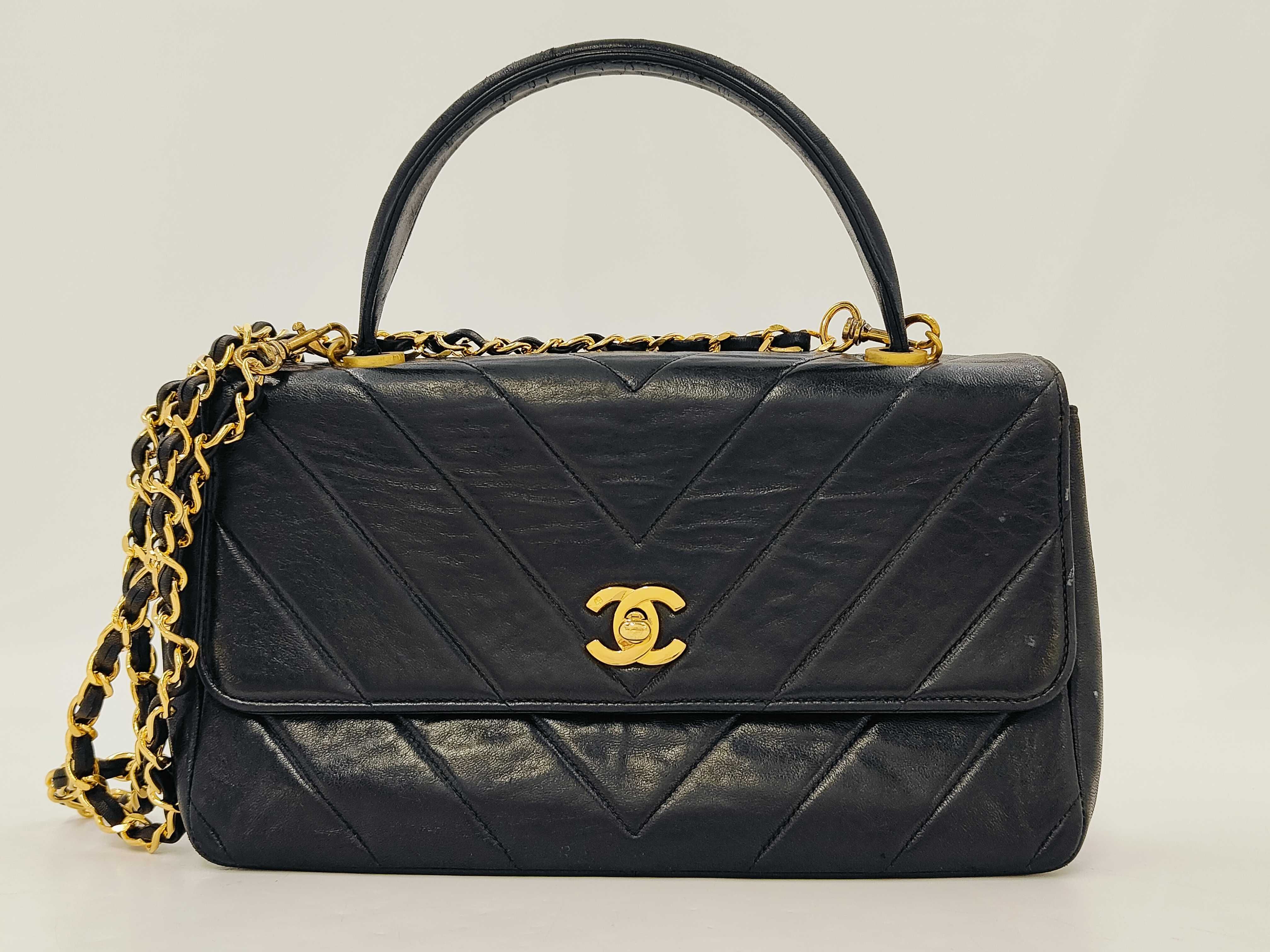 V-stitch 2-way Black Handbag